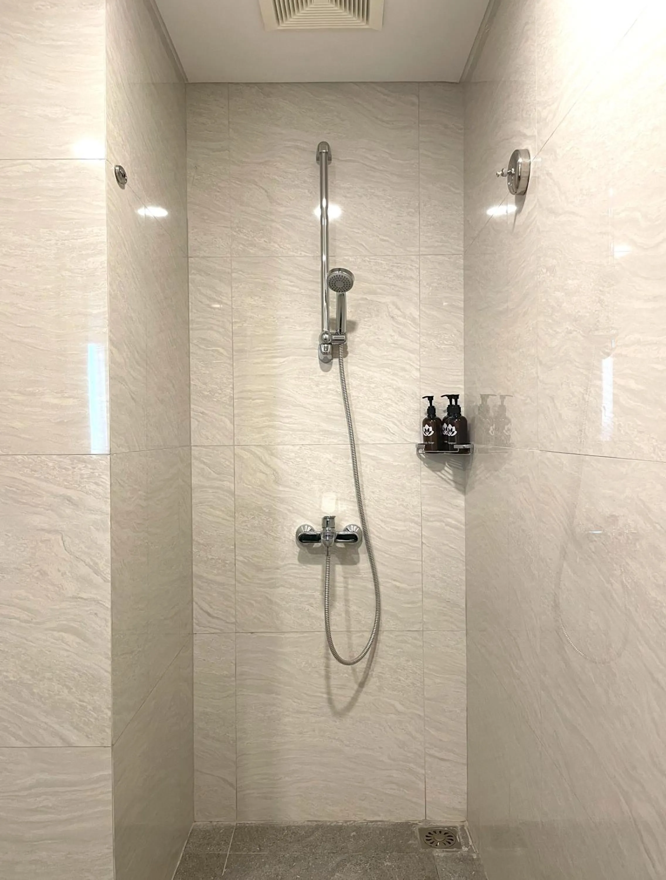Shower in Kawana Golf Residence