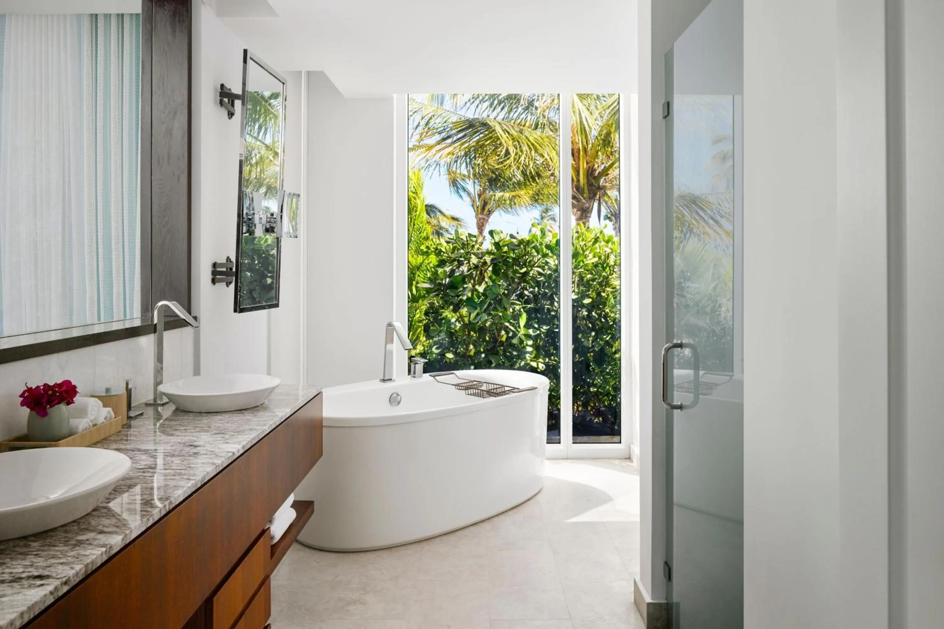 Bathroom in The Ritz-Carlton Residences, Turks & Caicos
