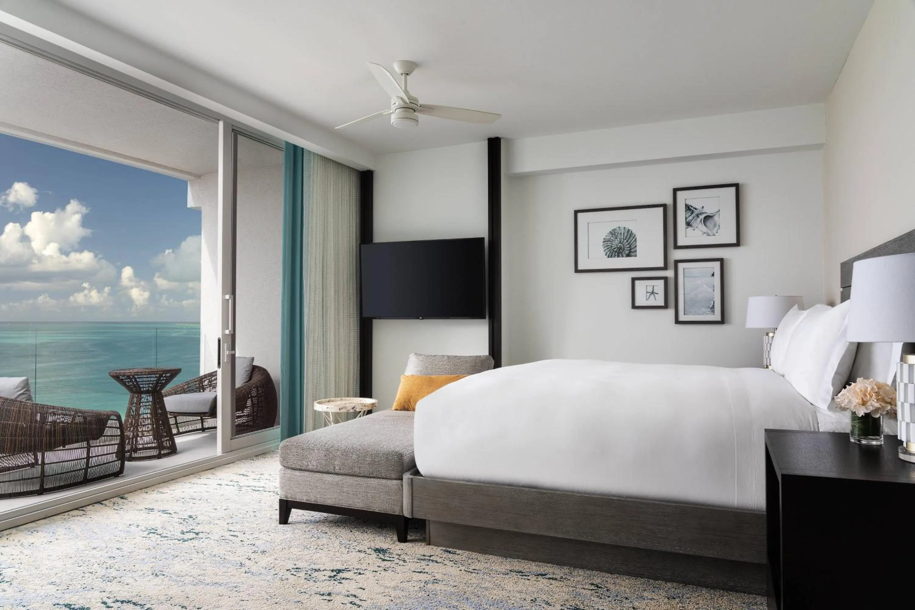 Bedroom, Bed in The Ritz-Carlton Residences, Turks & Caicos