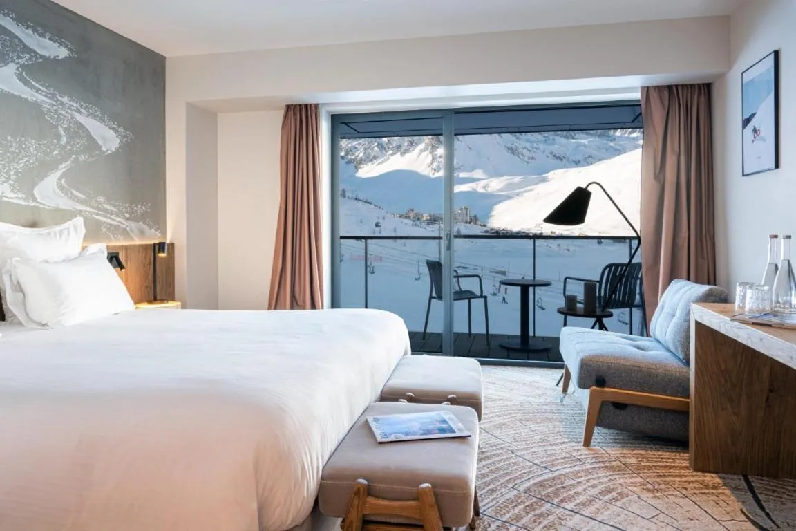 Bed in Hôtel VoulezVous by Les Etincelles