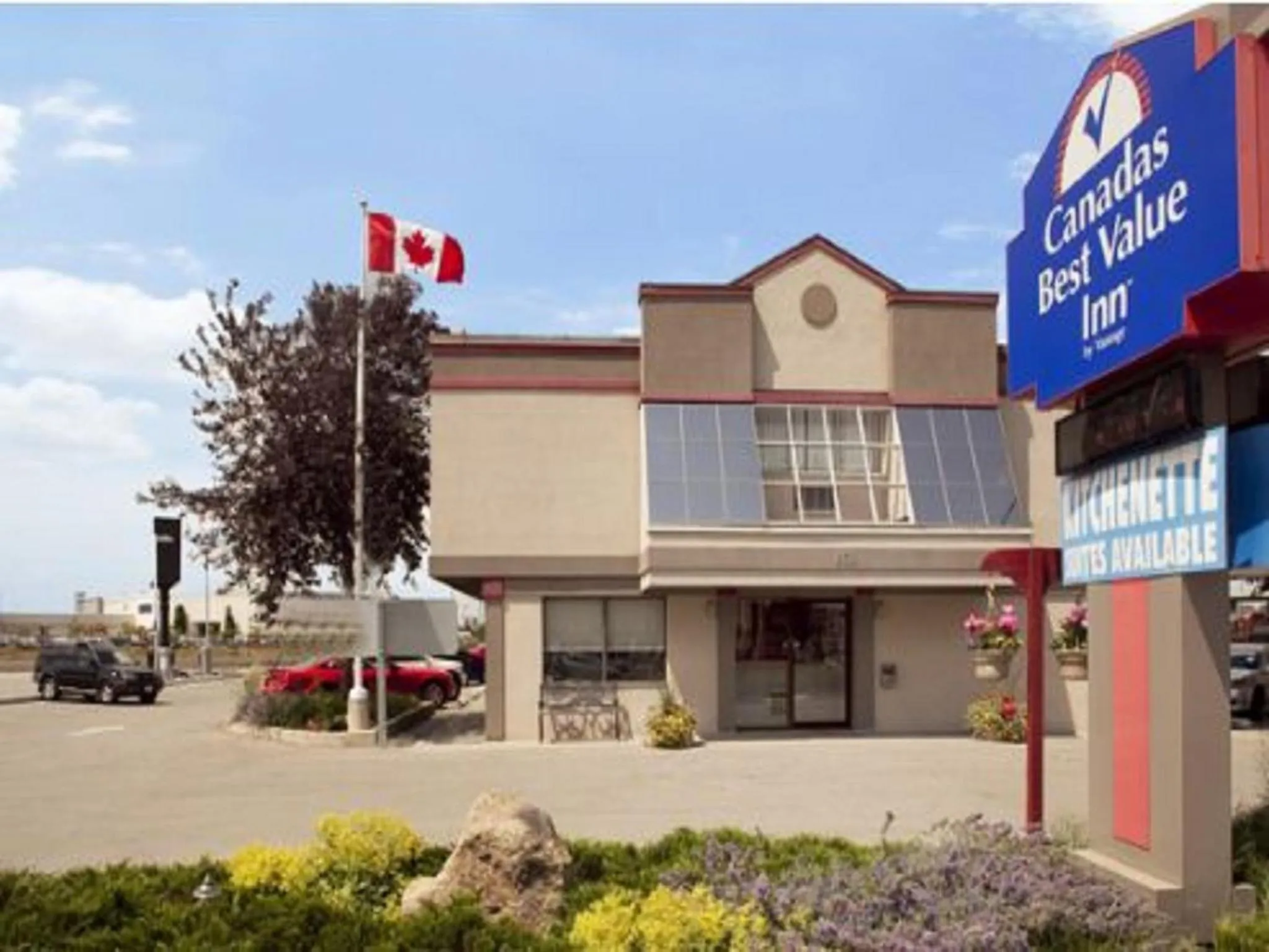Facade/entrance in Canadas Best Value Inn Toronto
