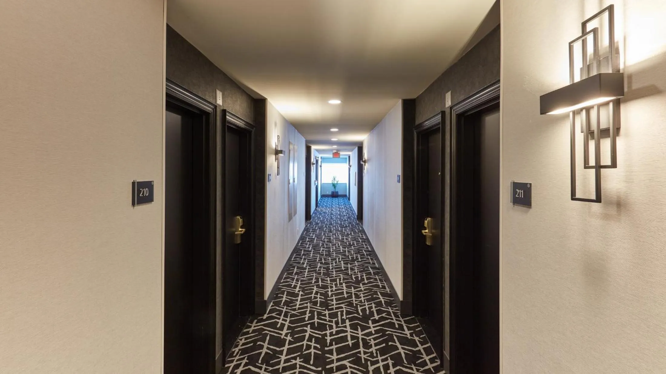 Property building in Stay Inn Hotel Toronto