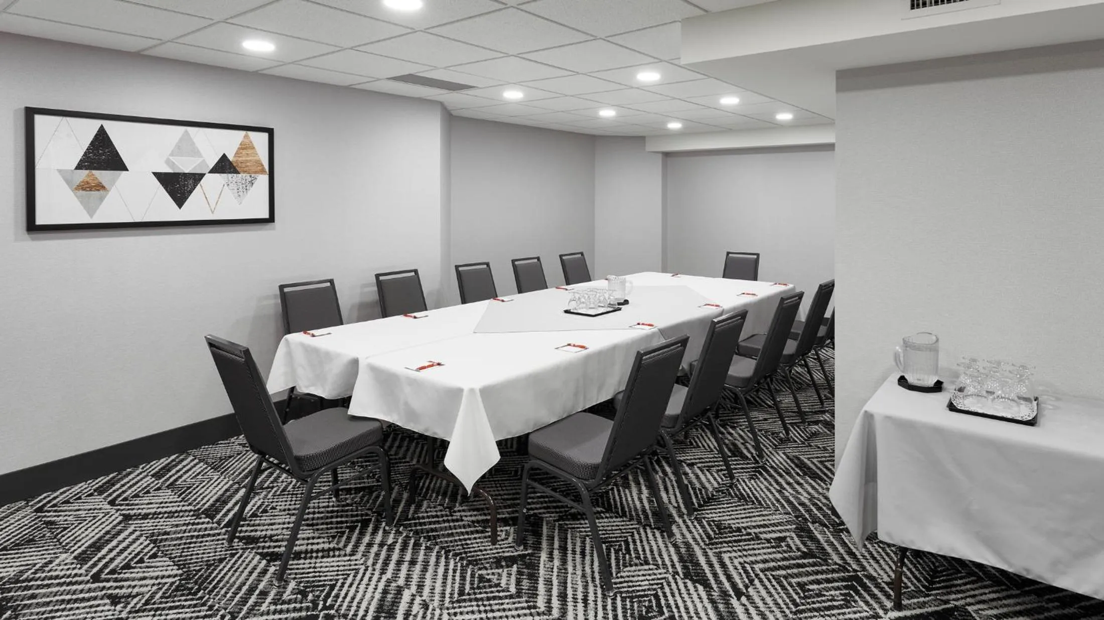 Meeting/conference room in Stay Inn Hotel Toronto