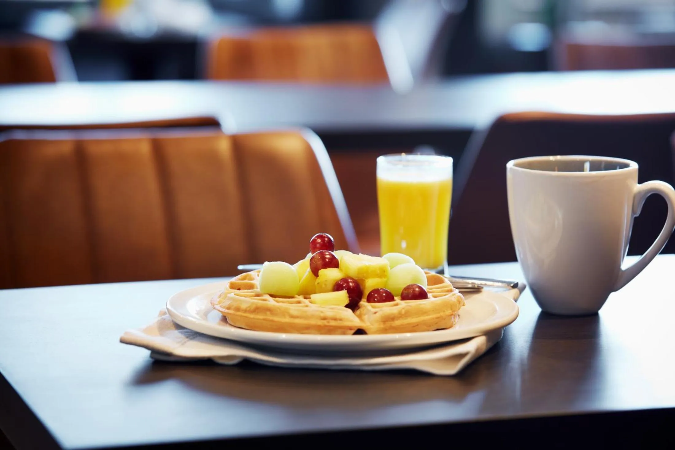 Buffet breakfast in Stay Inn Hotel Toronto