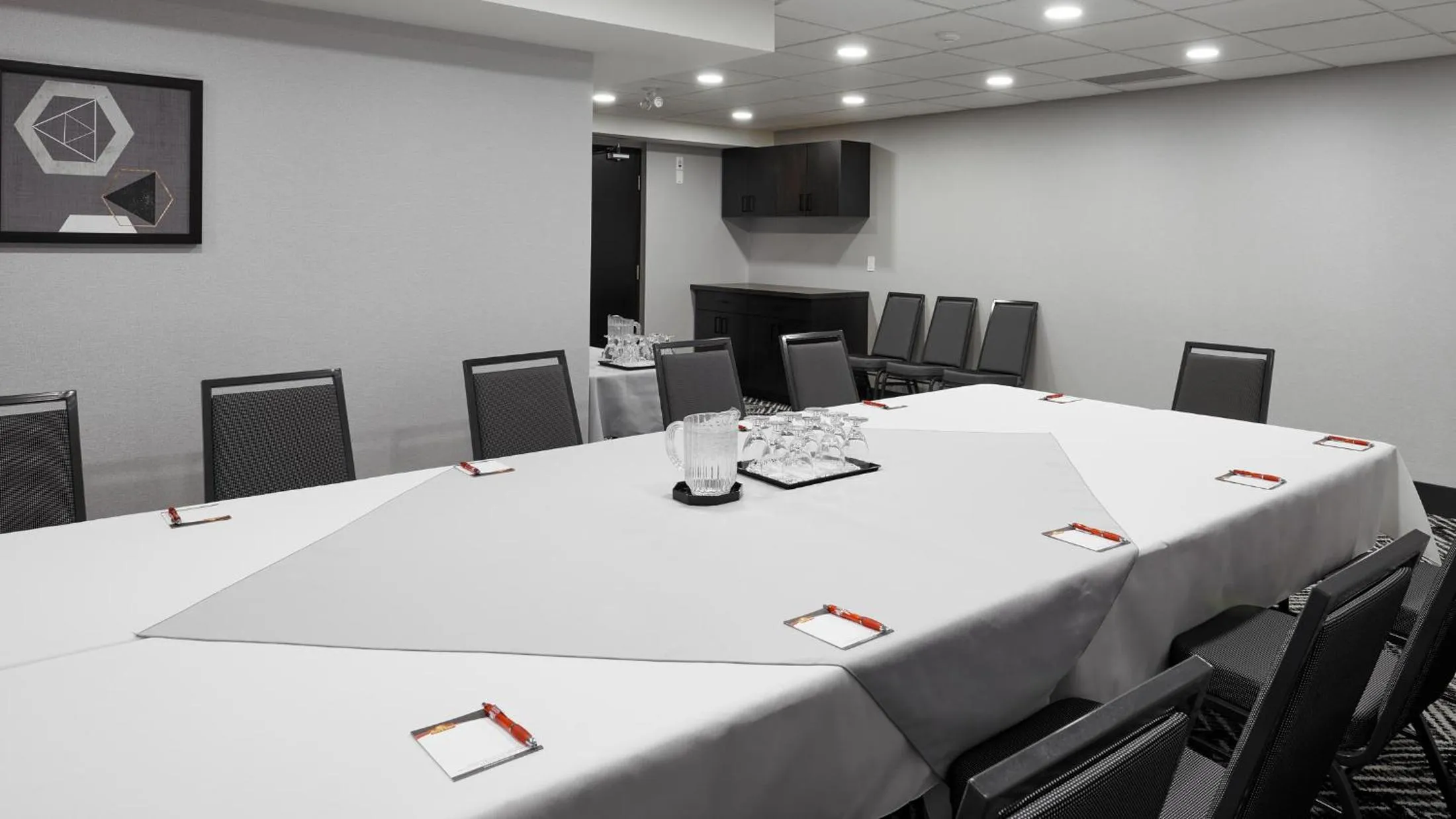 Meeting/conference room in Stay Inn Hotel Toronto