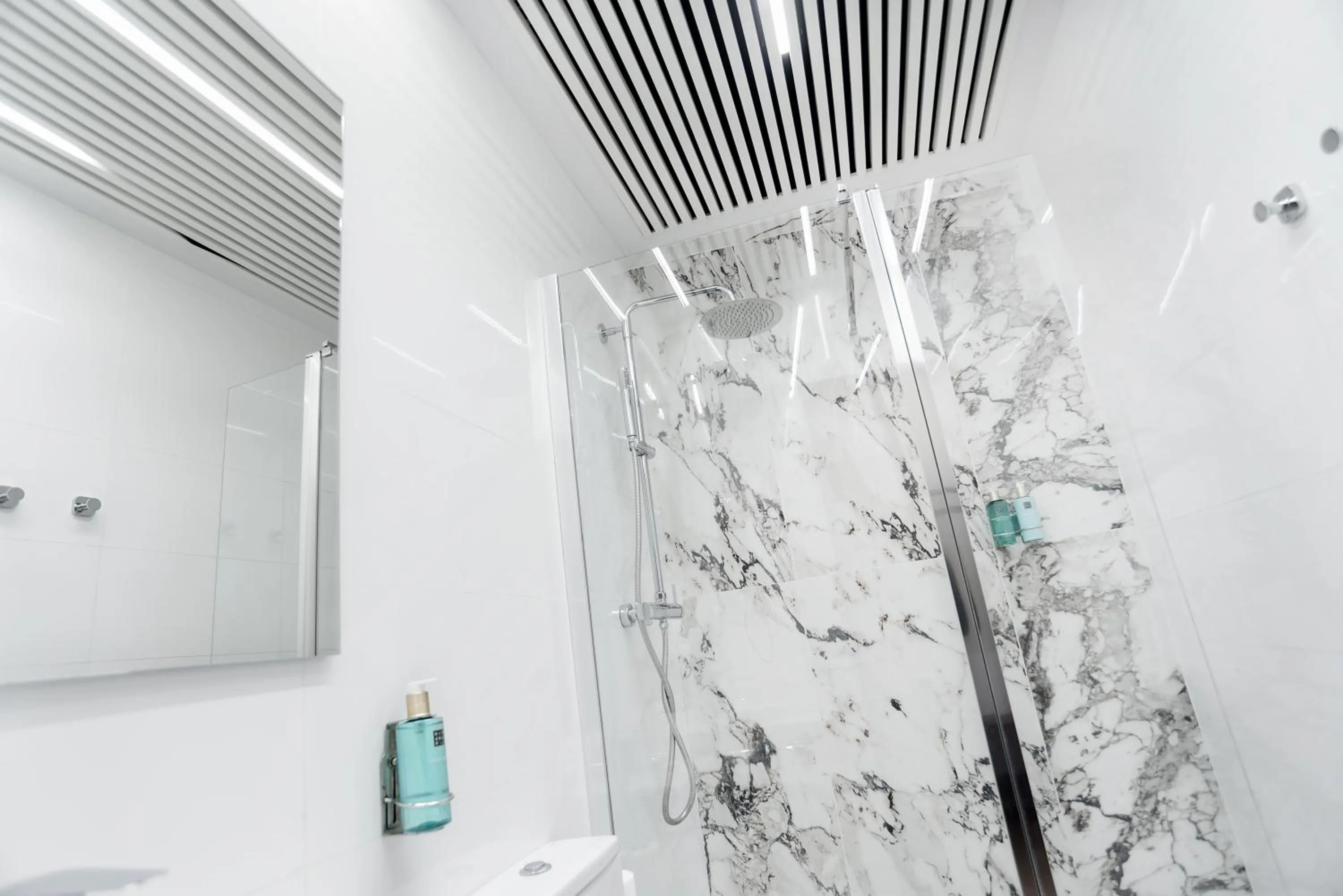 Bathroom in Hotel La Casa de Los Mosaicos by Maxi Hoteles