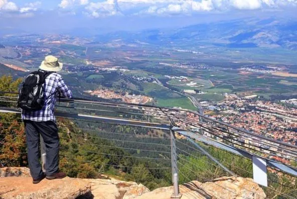 Suites in the Galilee