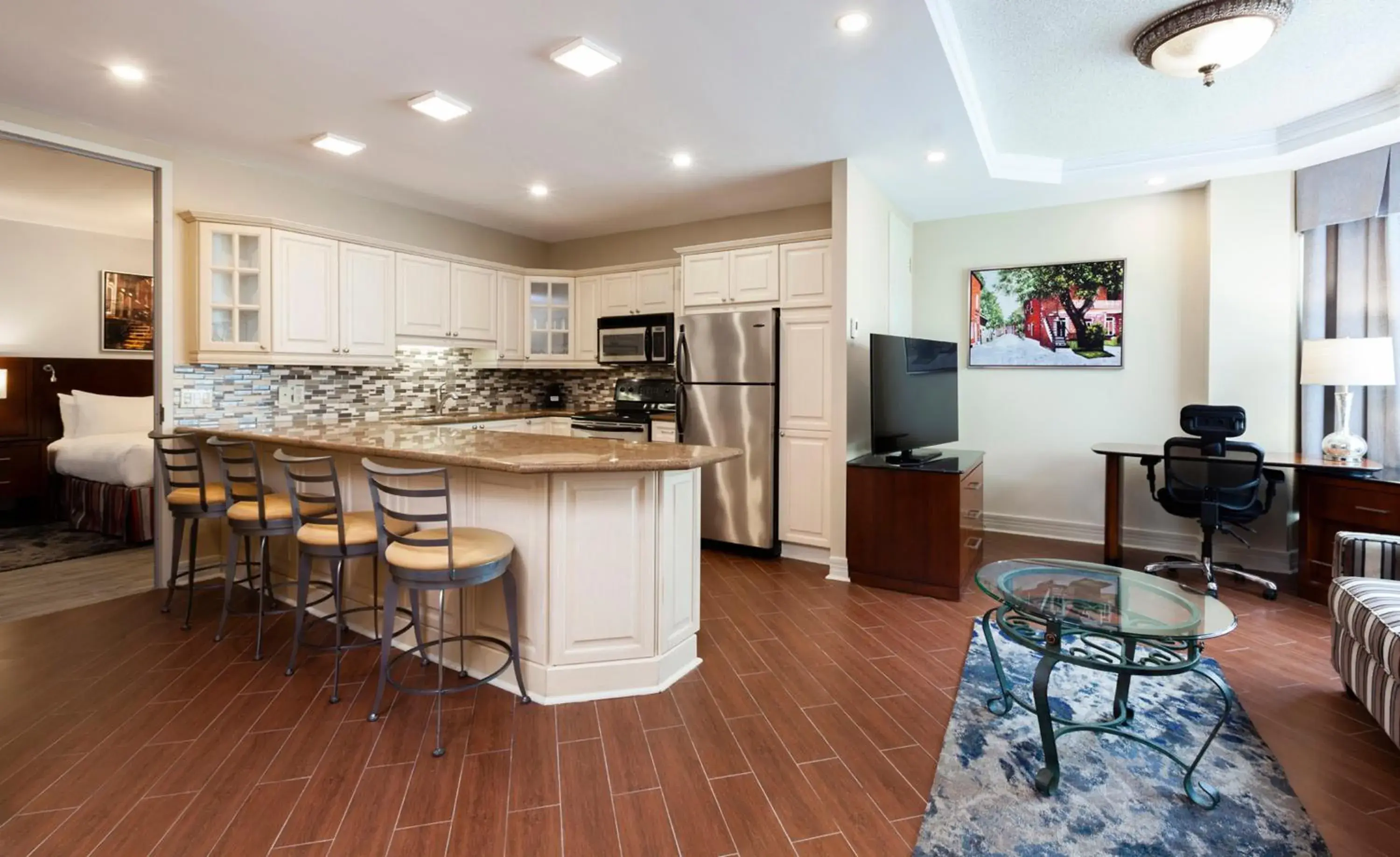 Suite in Le Nouvel Hotel Suite in Le Nouvel Hotel