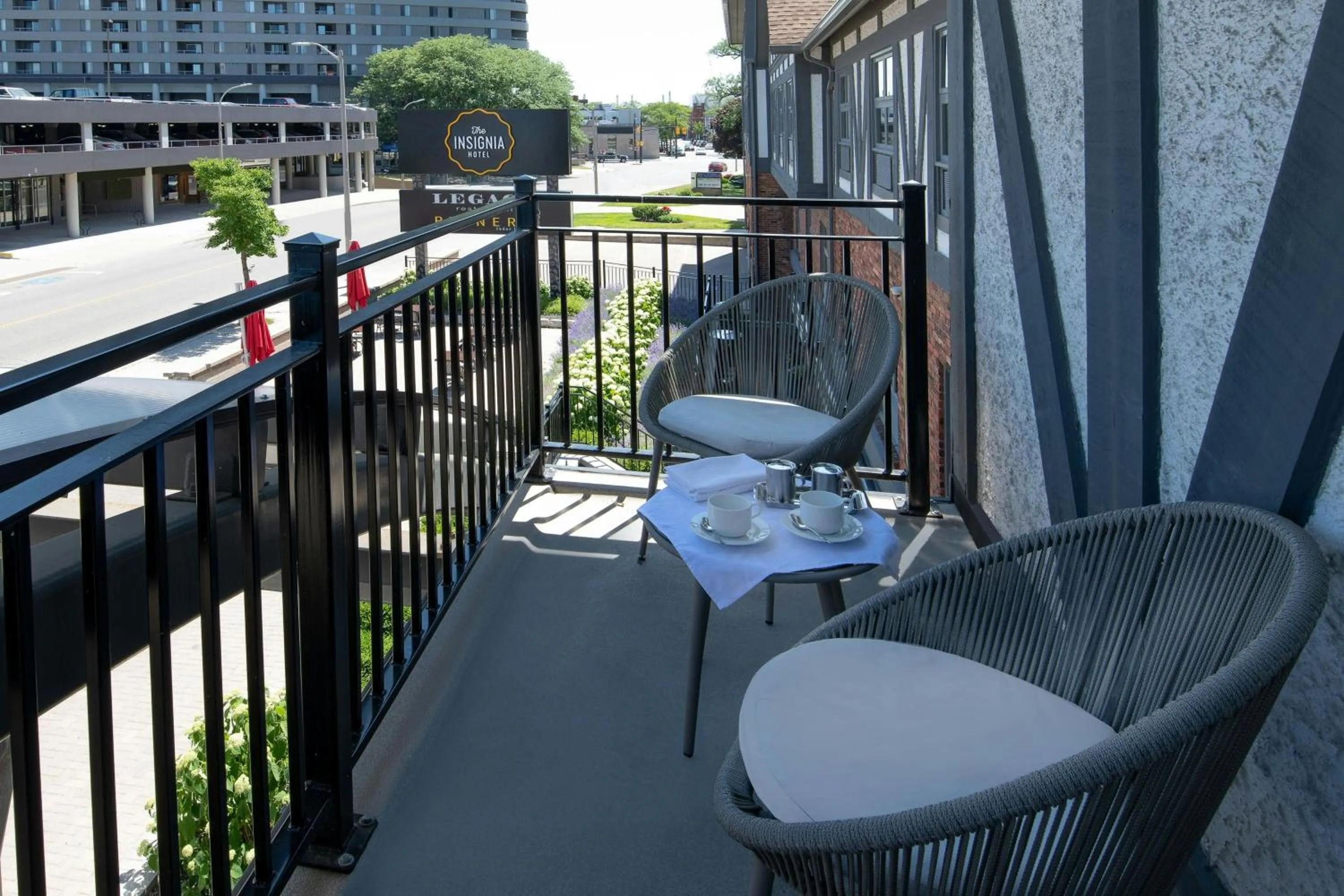 Photo of the whole room in The Insignia Hotel, Sarnia, a Tribute Portfolio Hotel