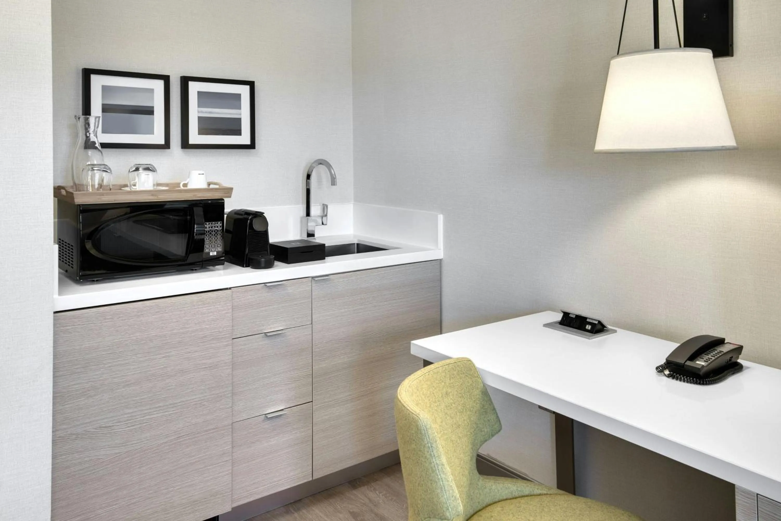 Photo of the whole room in The Insignia Hotel, Sarnia, a Tribute Portfolio Hotel