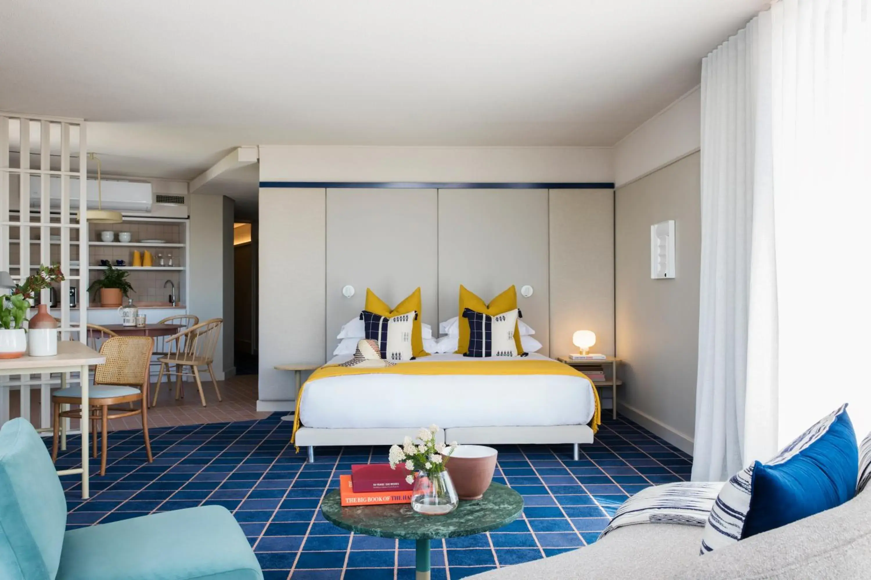 The Home Ultra Sea View - single occupancy in Home Suite Hotels Sea Point The Home Ultra Sea View - single occupancy in Home Suite Hotels Sea Point