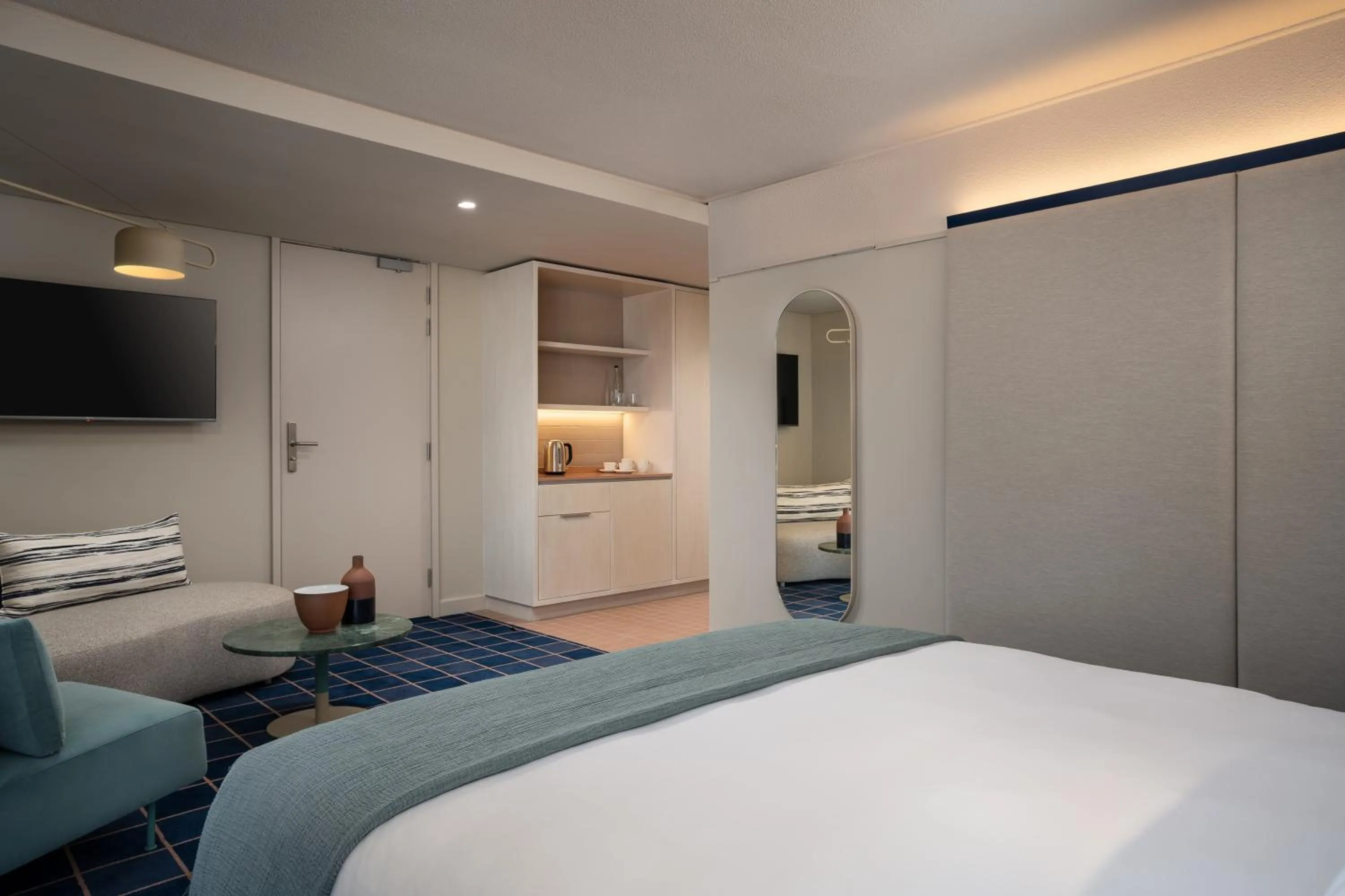 Bed in Home Suite Hotels Sea Point