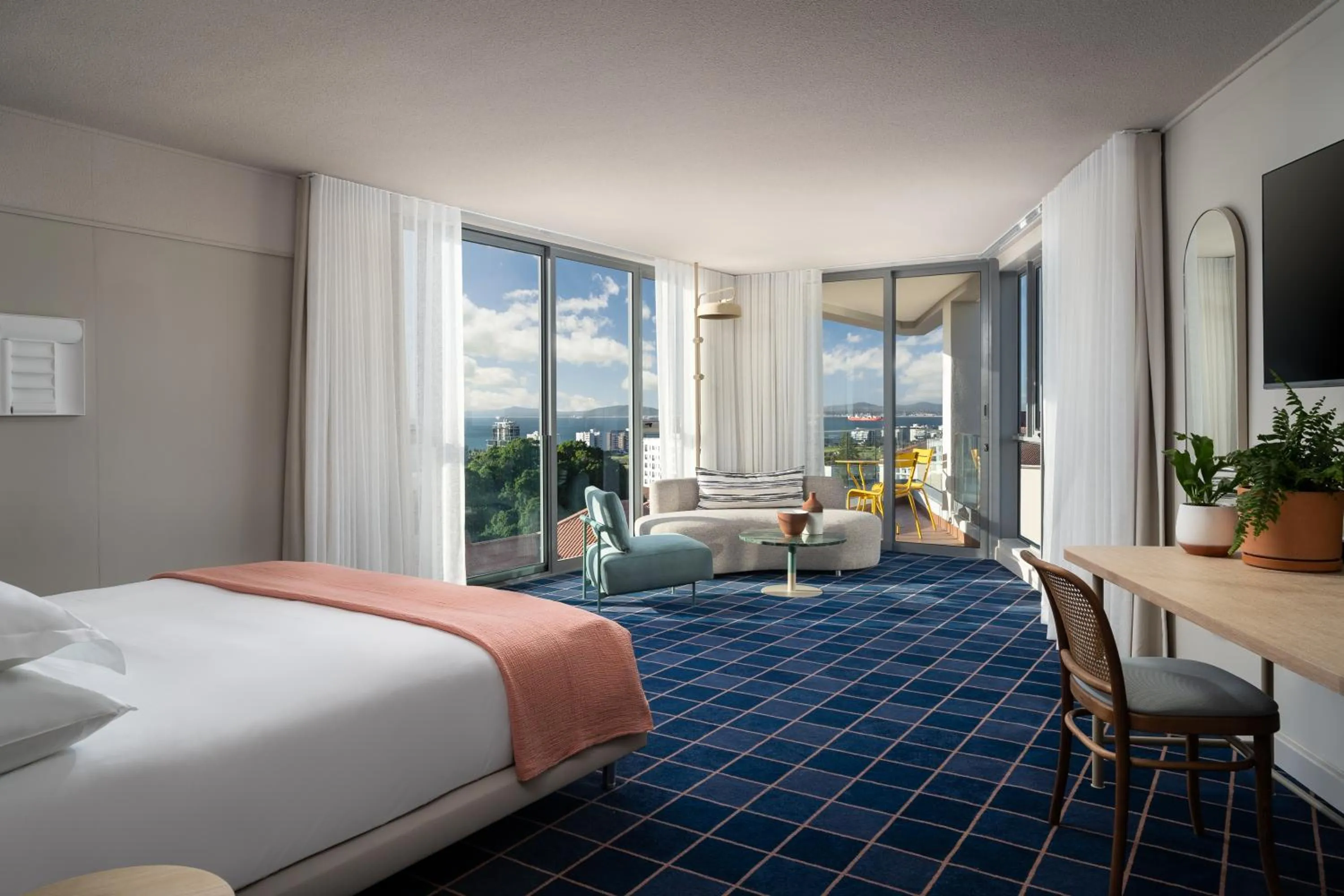 Bed in Home Suite Hotels Sea Point