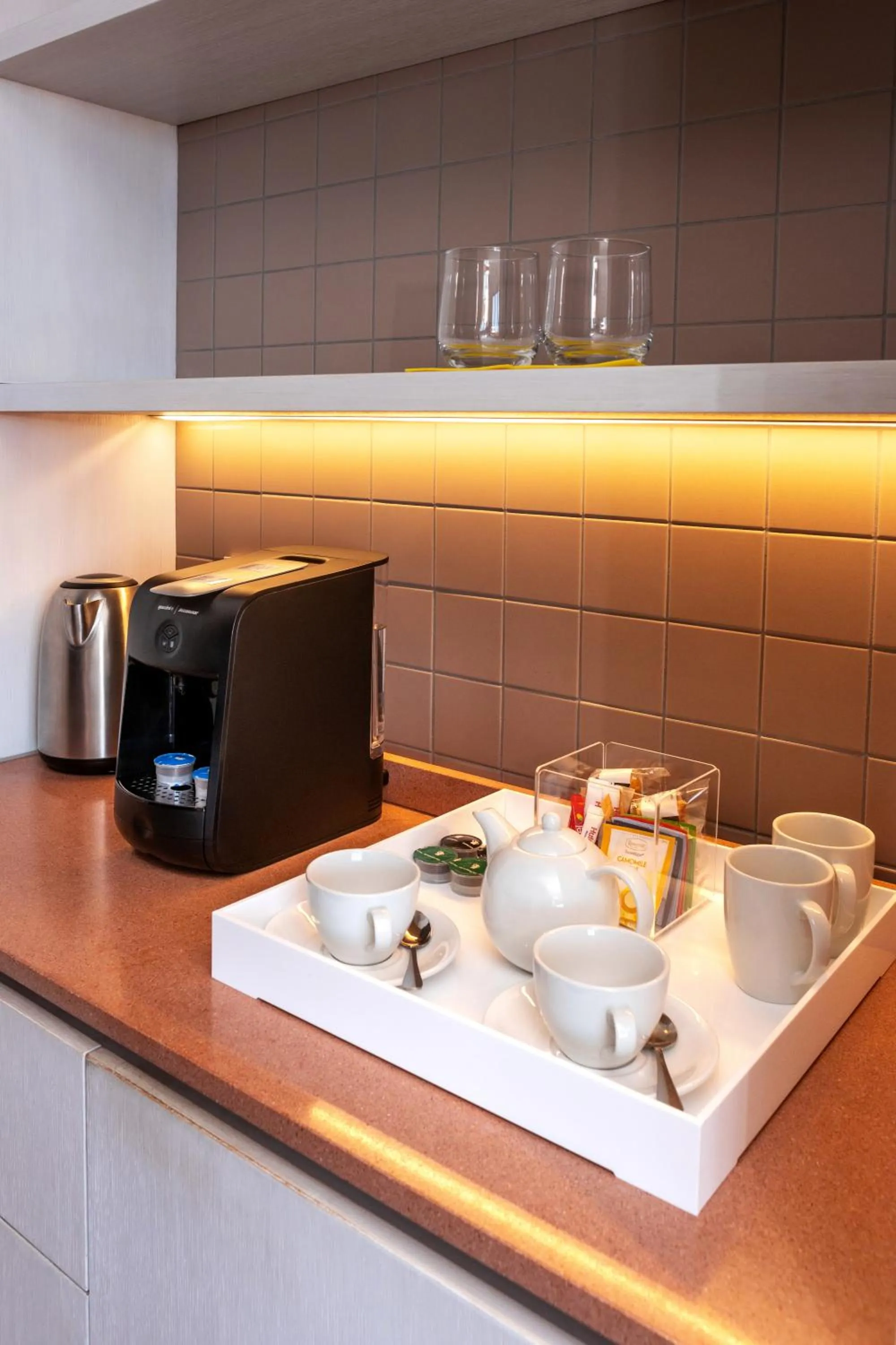 Coffee/tea facilities in Home Suite Hotels Sea Point