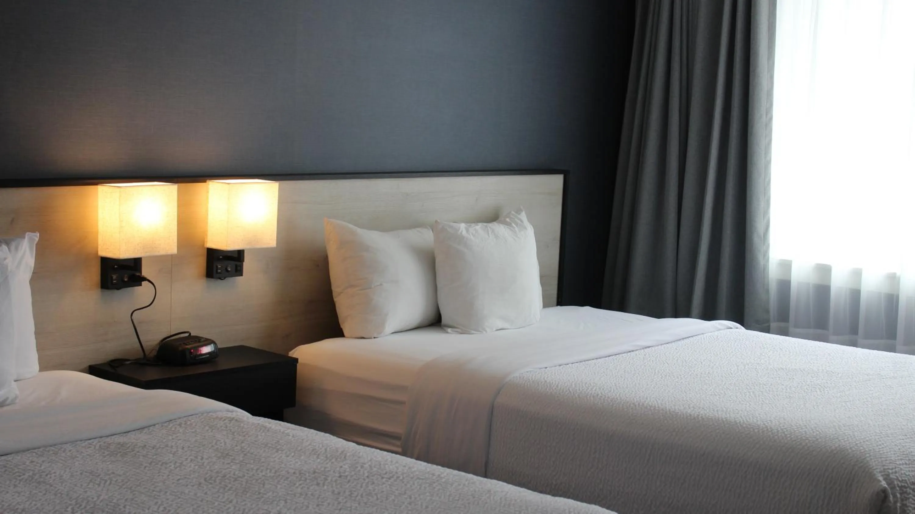 Bed in Ramada Plaza by Wyndham Montreal