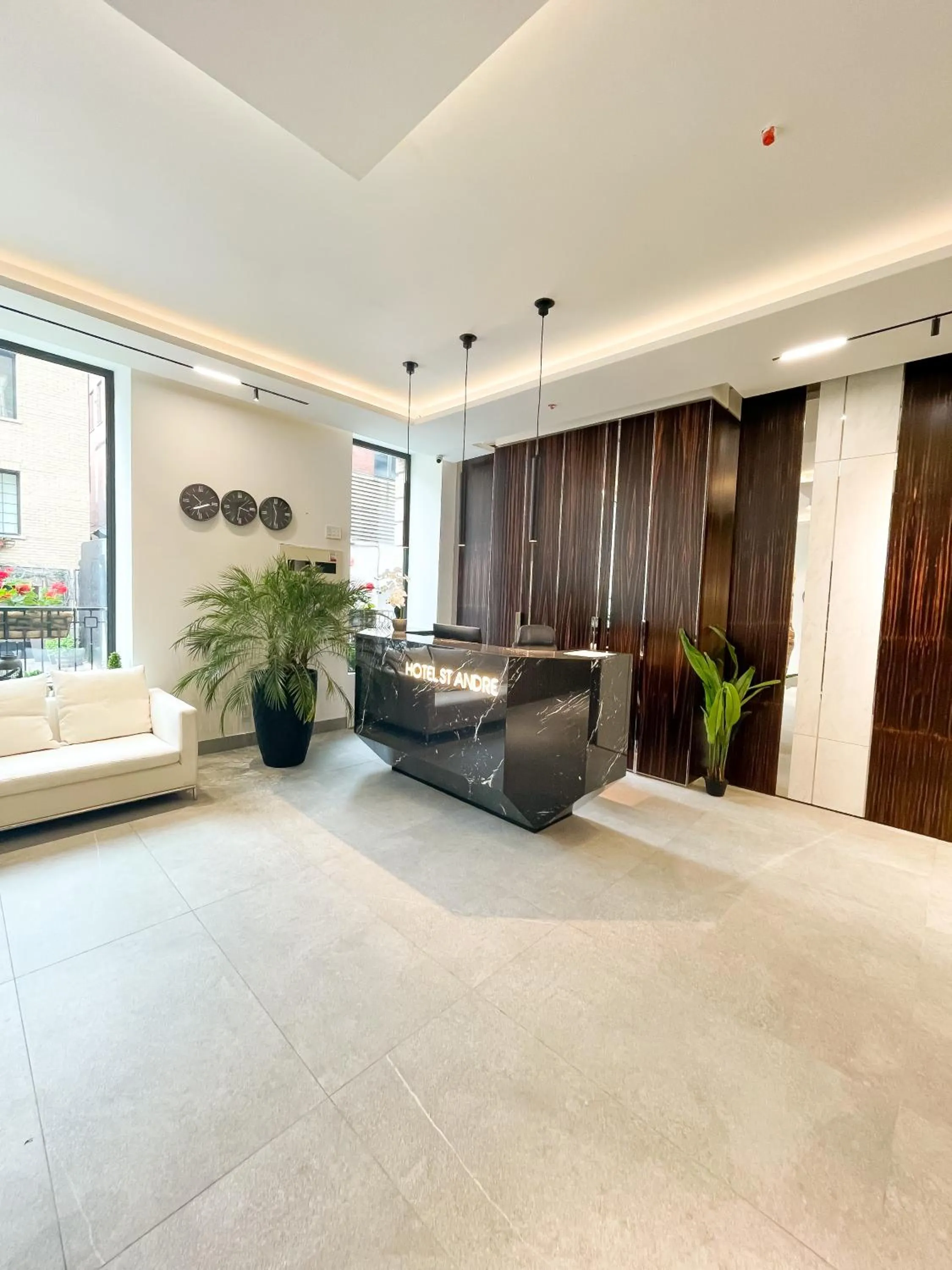Lobby or reception in Hotel Saint-Andre