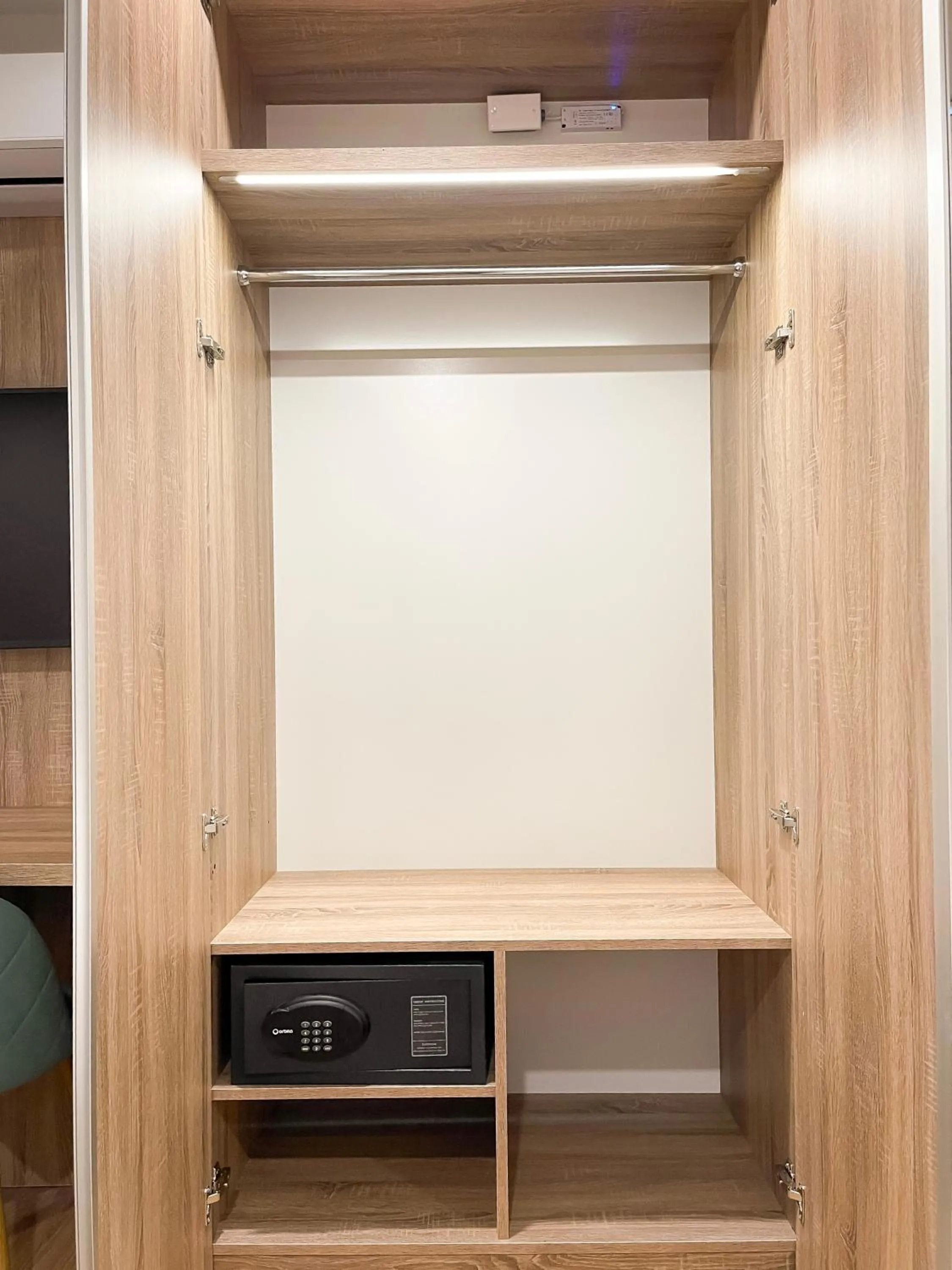 safe in Hotel Saint-Andre