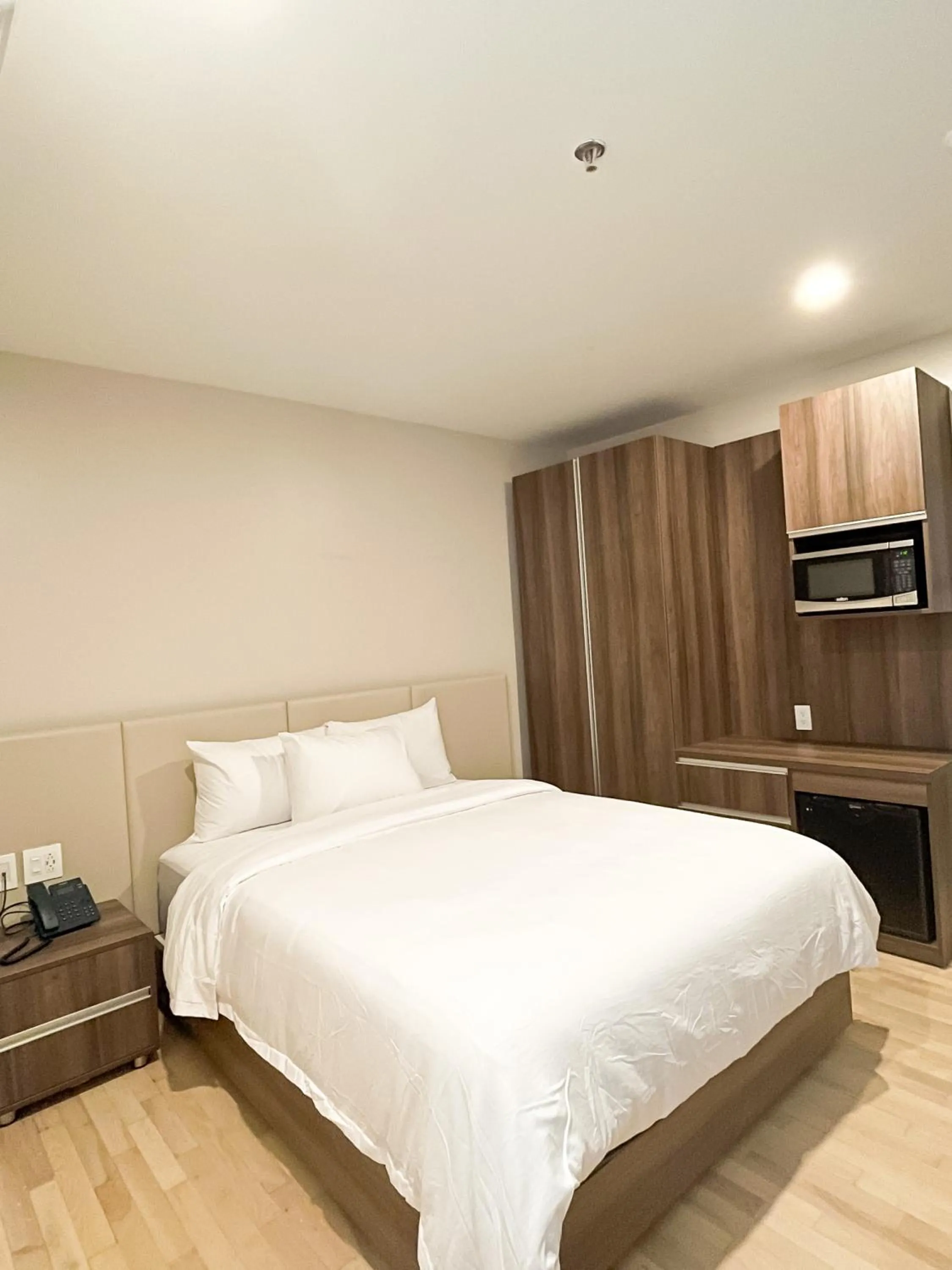 Bedroom in Hotel Saint-Andre