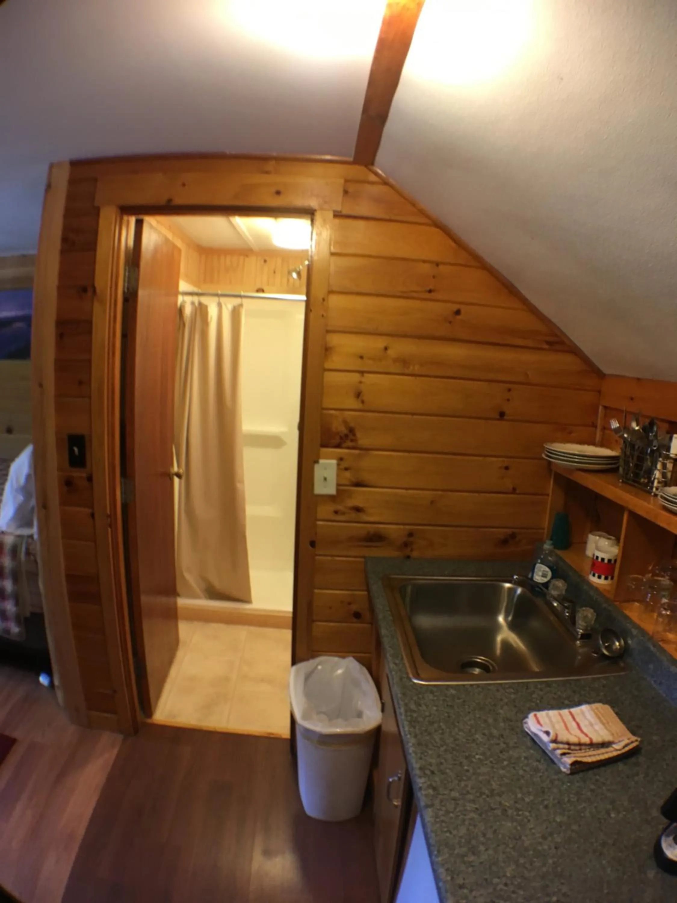 Bathroom in Mountain View Motel & Campground