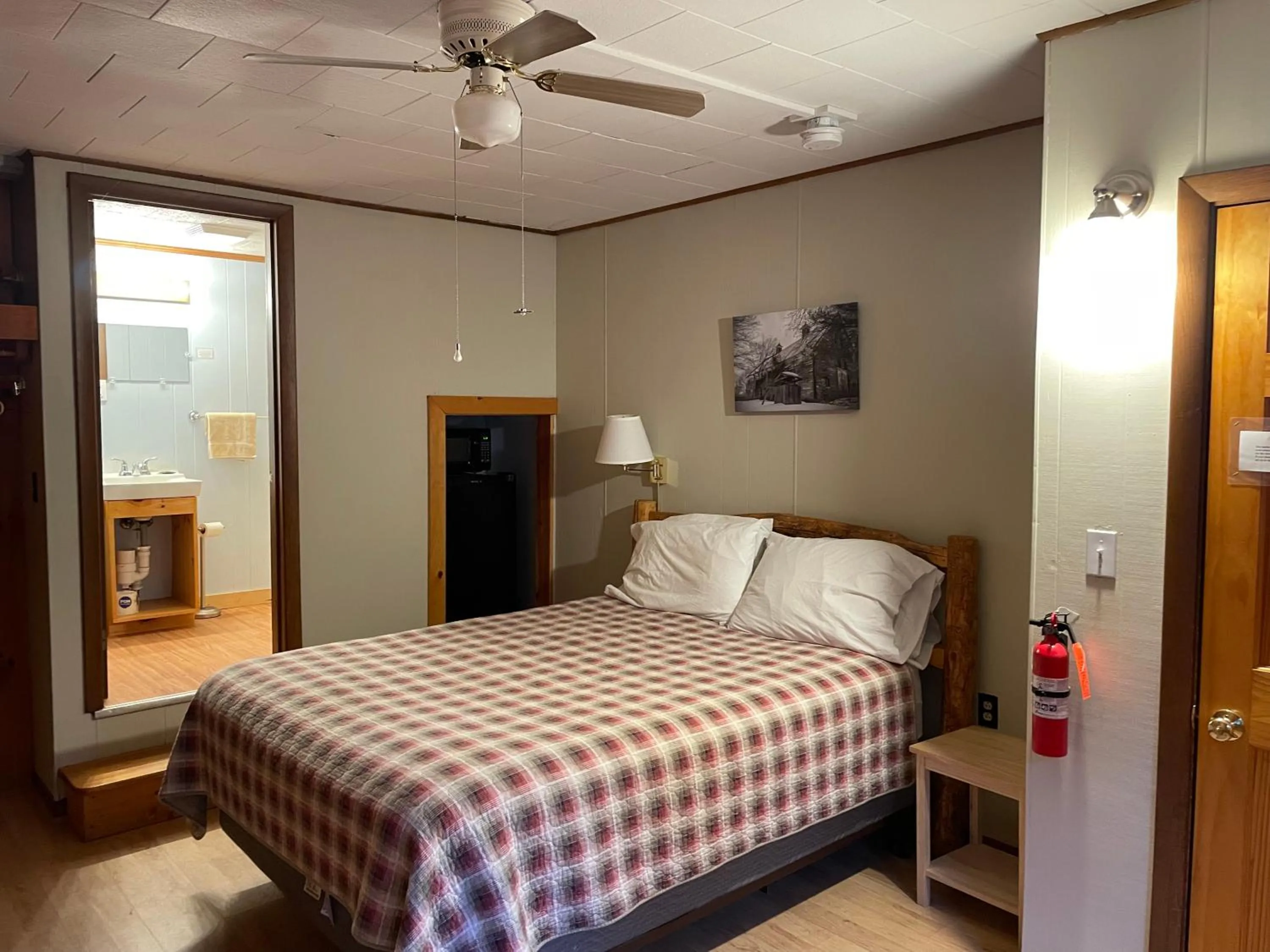 Bedroom in Mountain View Motel & Campground