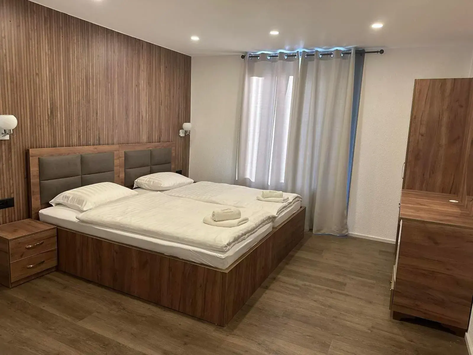 Double Room - single occupancy in Hotel Restaurant du Moulin Double Room - single occupancy in Hotel Restaurant du Moulin