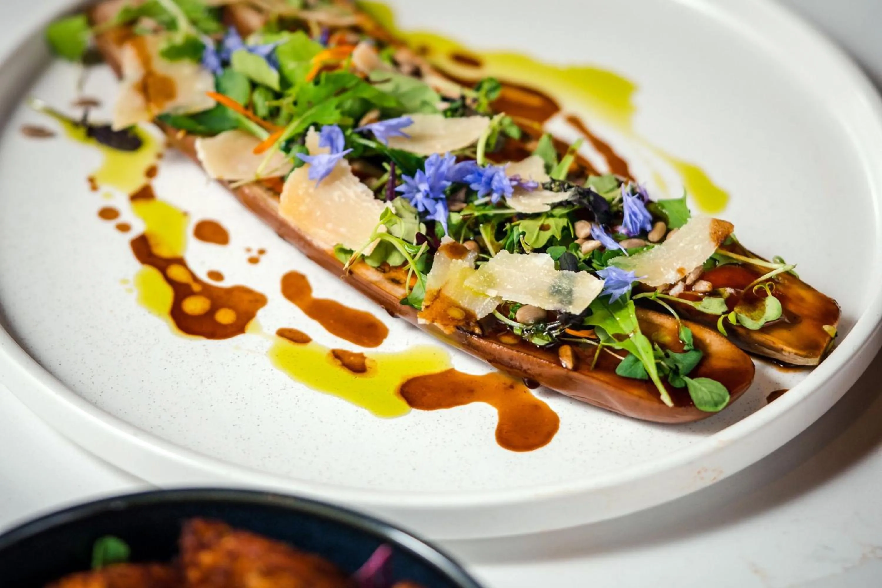 Restaurant/places to eat in Le Centre Sheraton Montreal Hotel