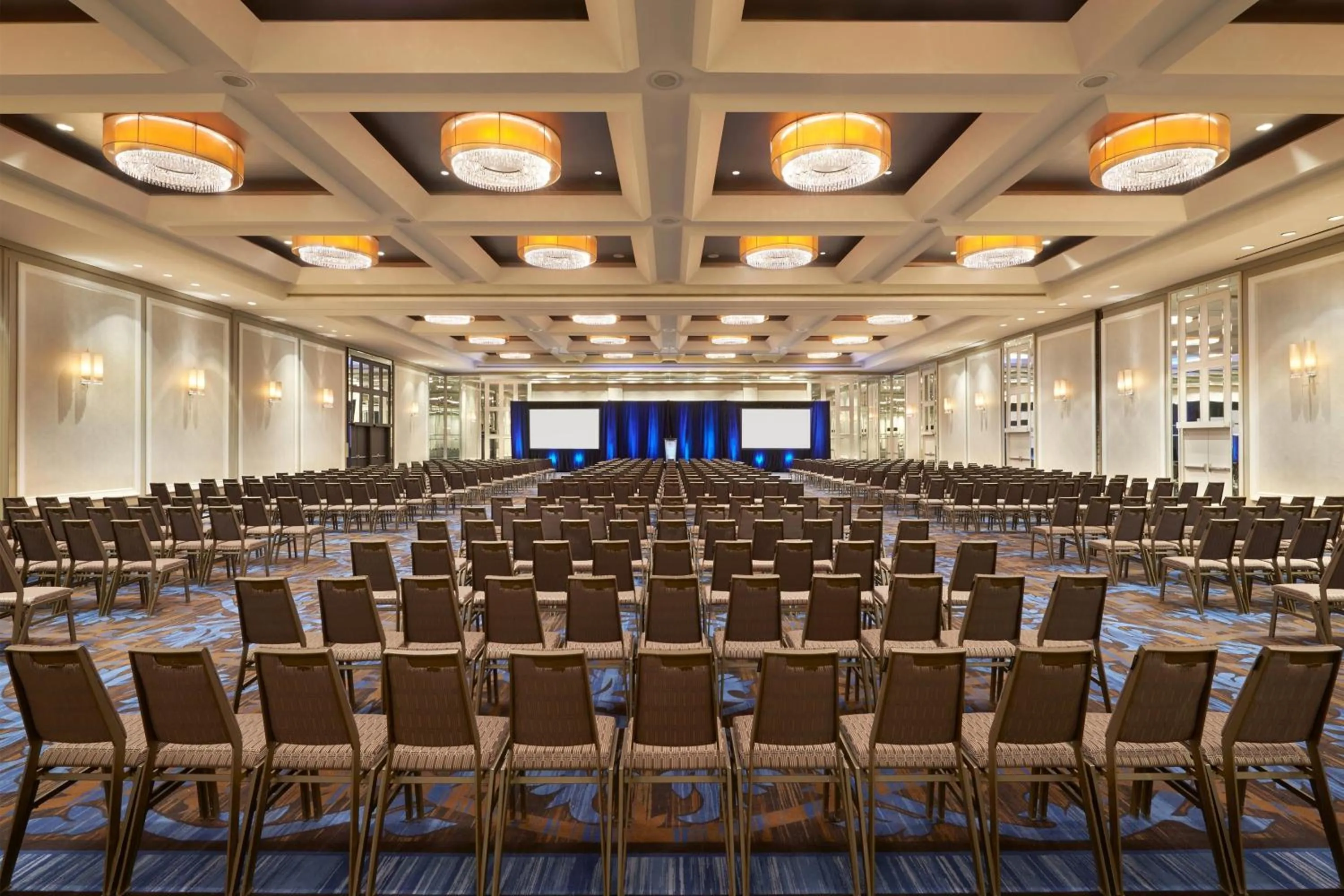 Meeting/conference room in Le Centre Sheraton Montreal Hotel