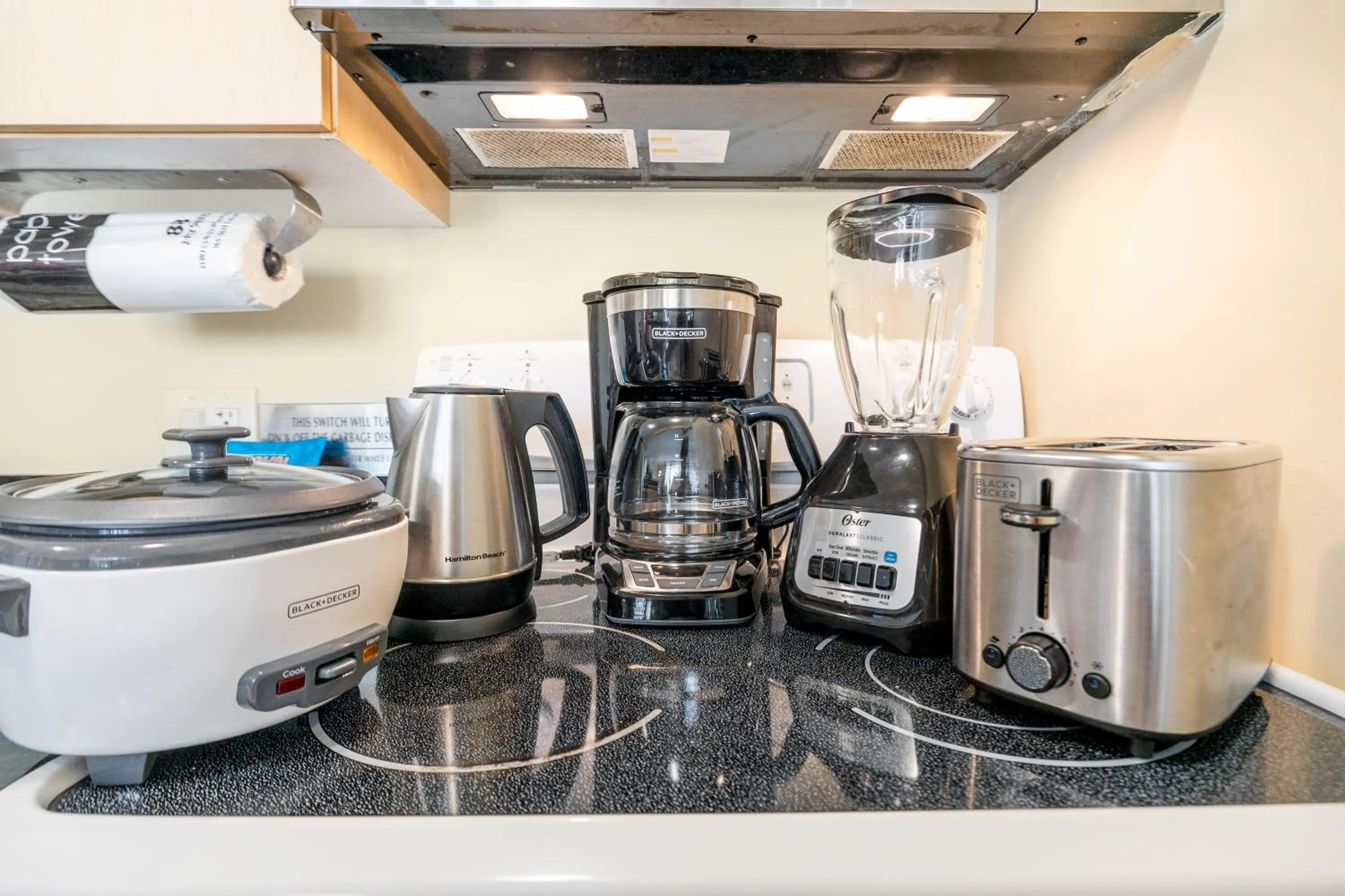 kitchen in Diamond Head View Close to Waikiki Beach with Parking