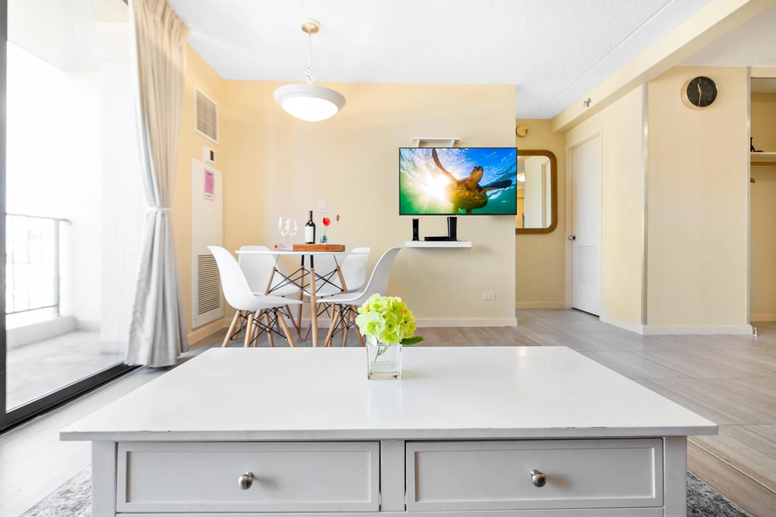 TV and multimedia in Diamond Head View Close to Waikiki Beach with Parking