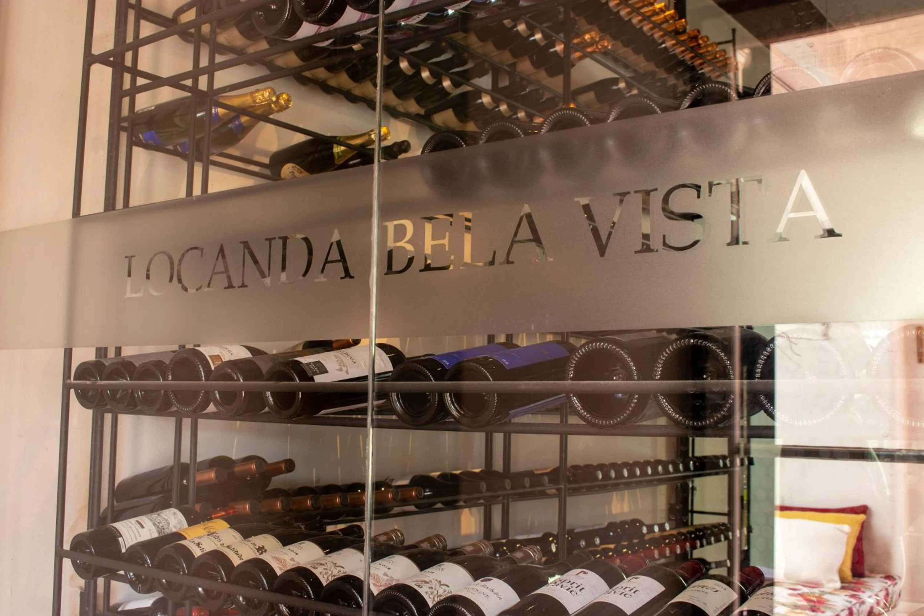 Logo/Certificate/Sign in Locanda Bela Vista