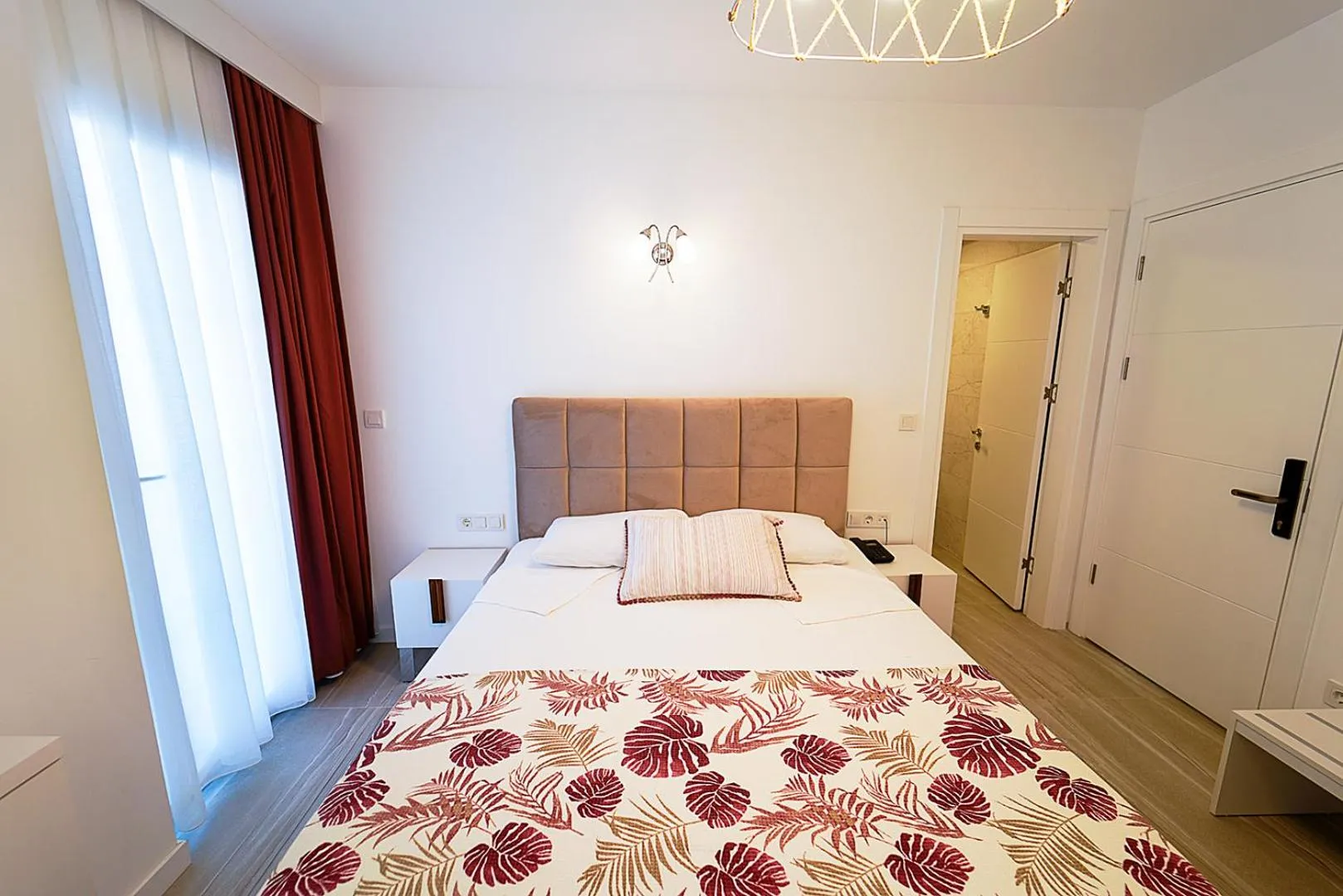 Photo of the whole room, Bed in Tepehan by Özkul