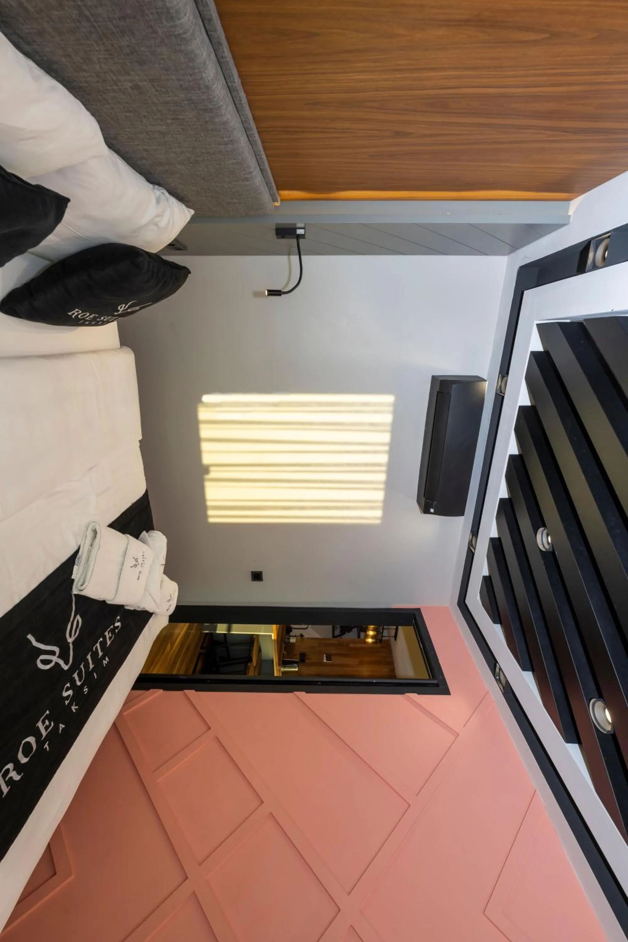 Bedroom in Roe Suite Hotel - TAKSIM