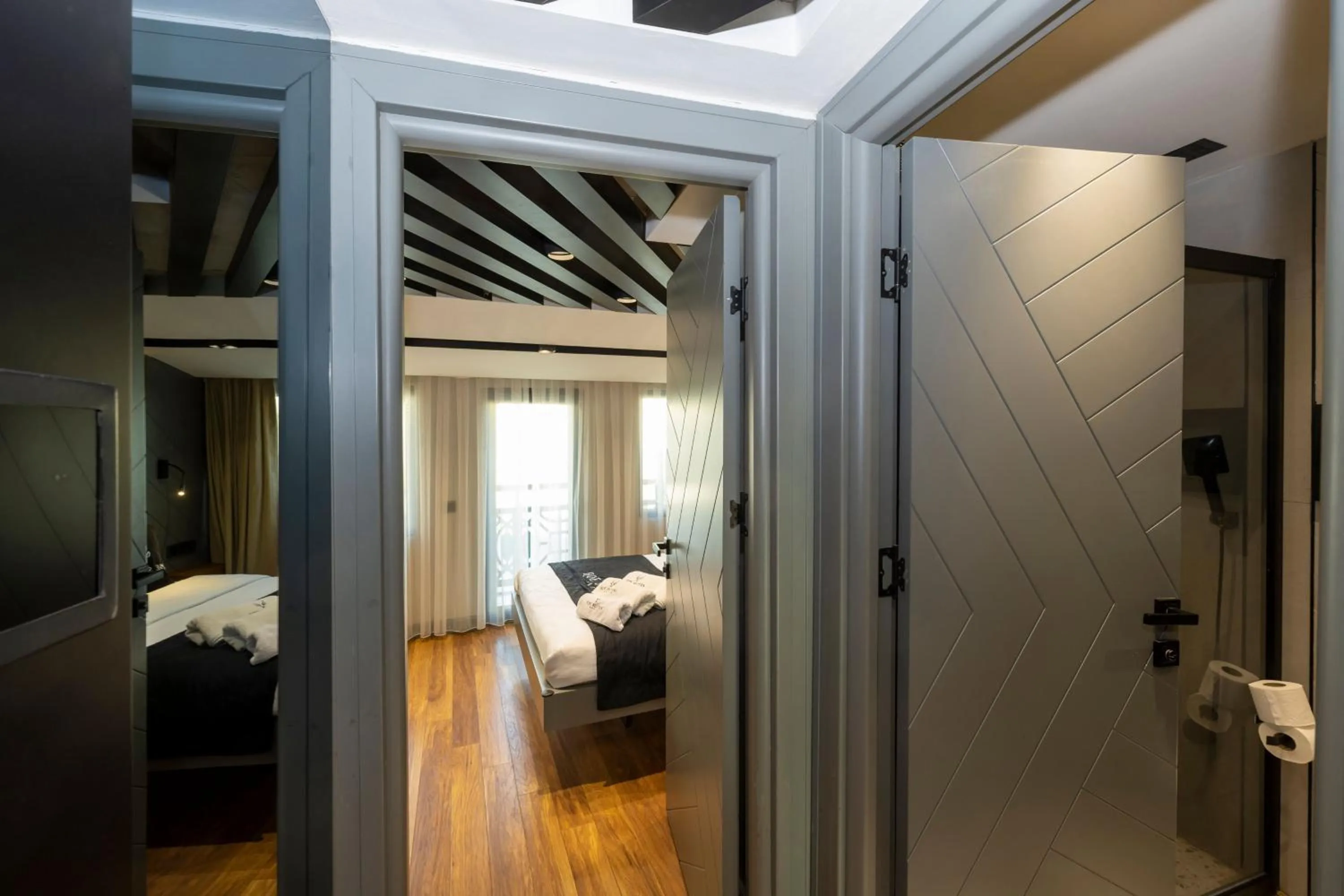 Decorative detail, Bed in Roe Suite Hotel - TAKSIM