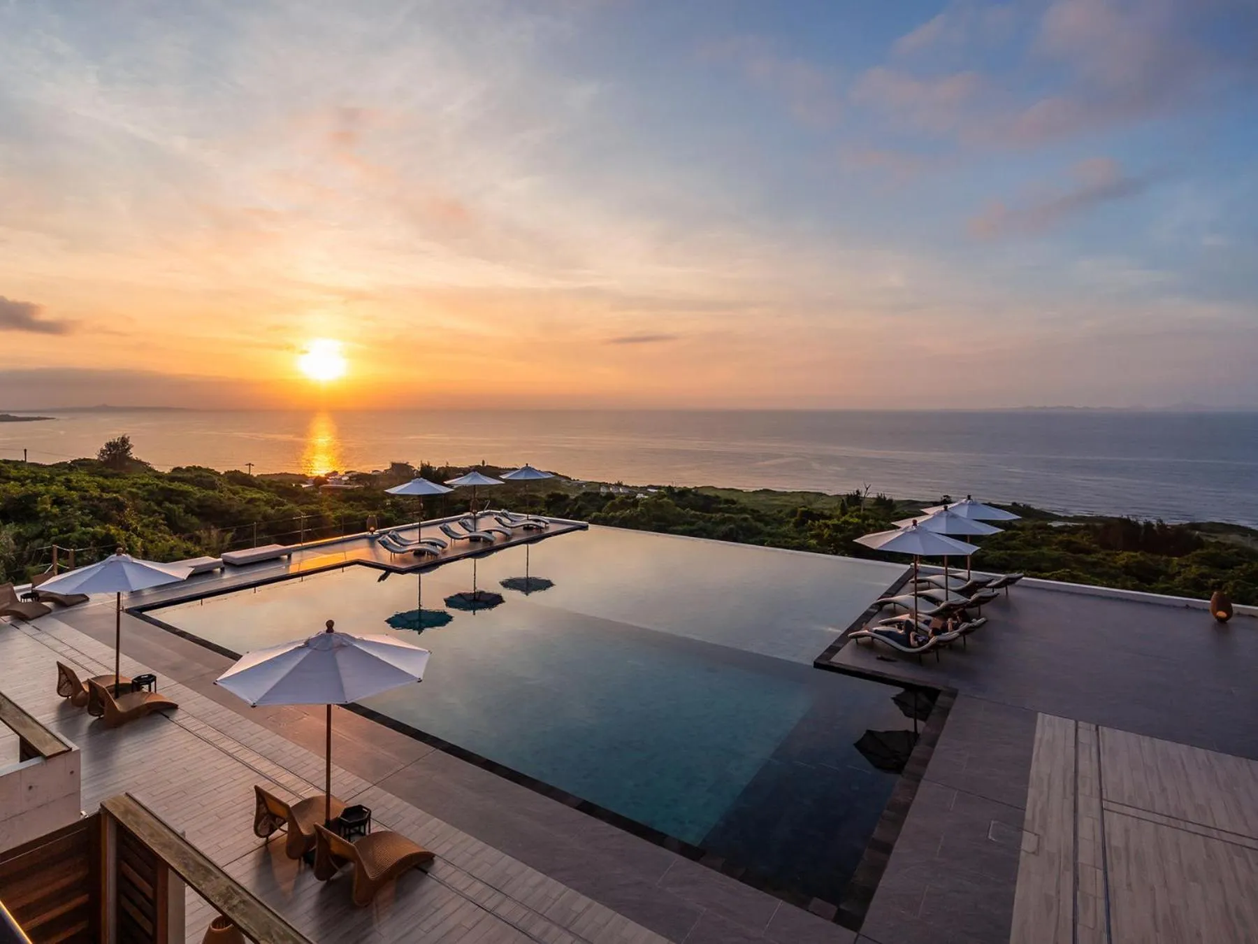 Day in One Suite THE GRAND