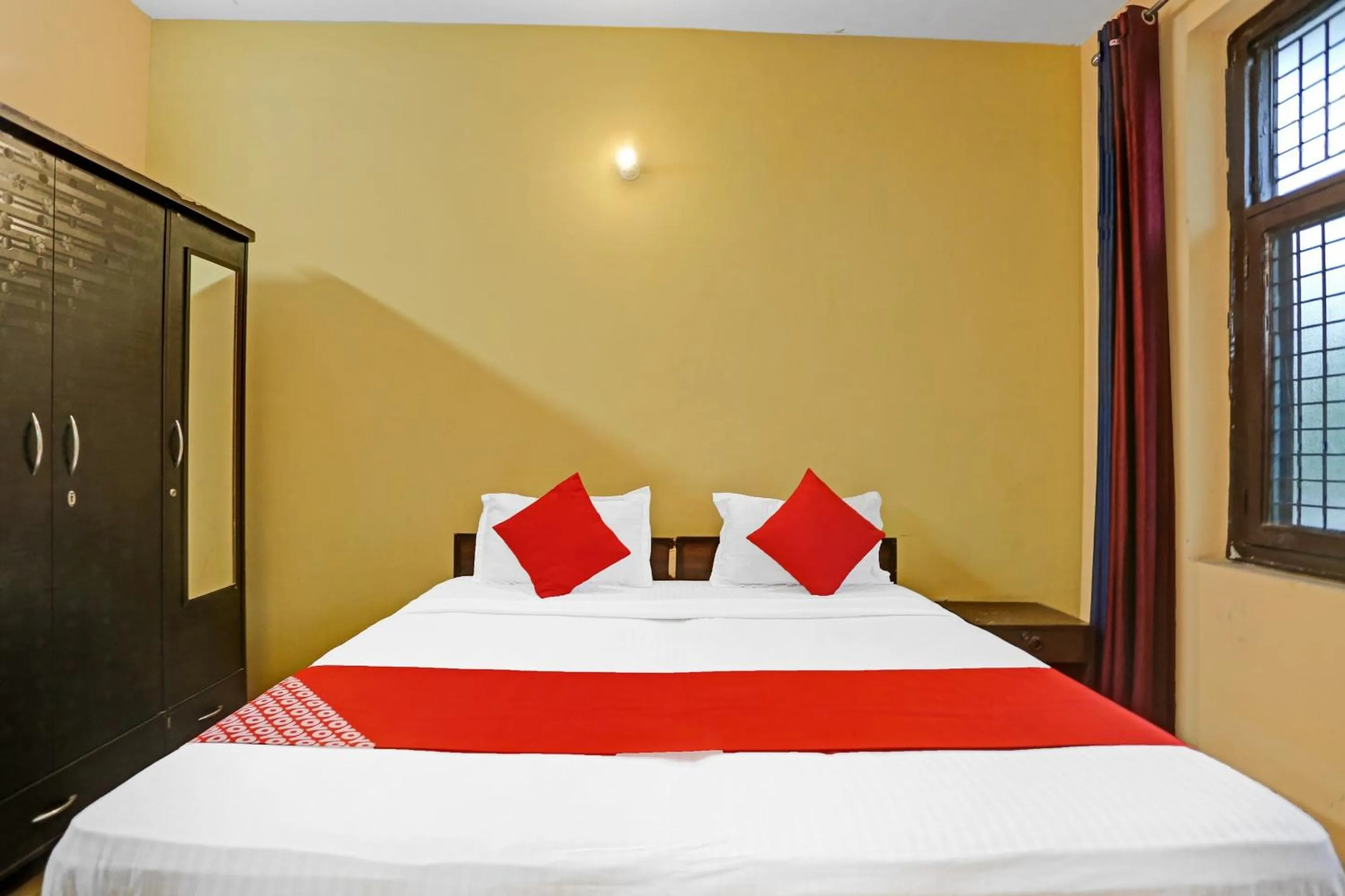 Bedroom, Bed in Hotel O Prince Residency
