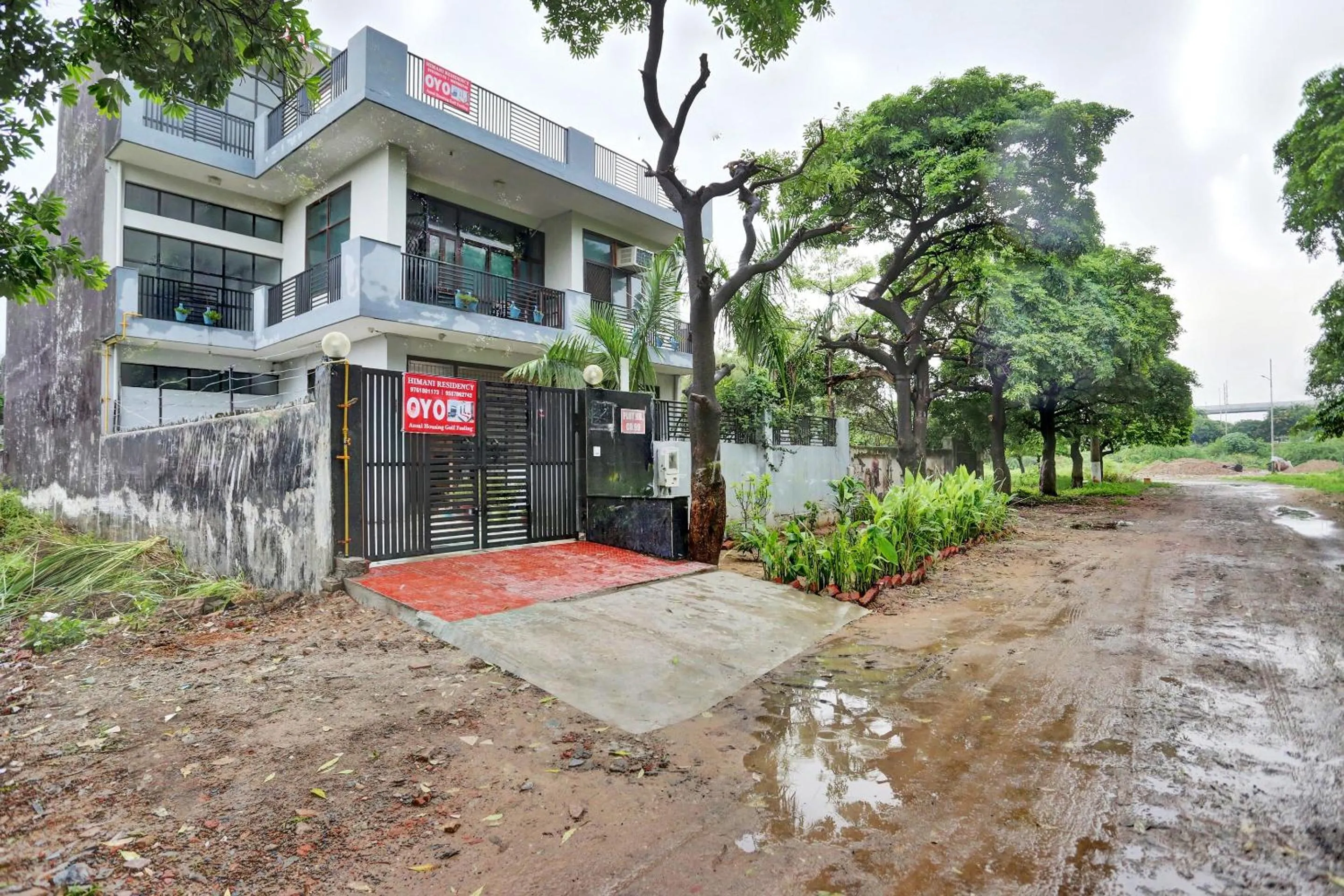 Facade/entrance in Hotel O Prince Residency