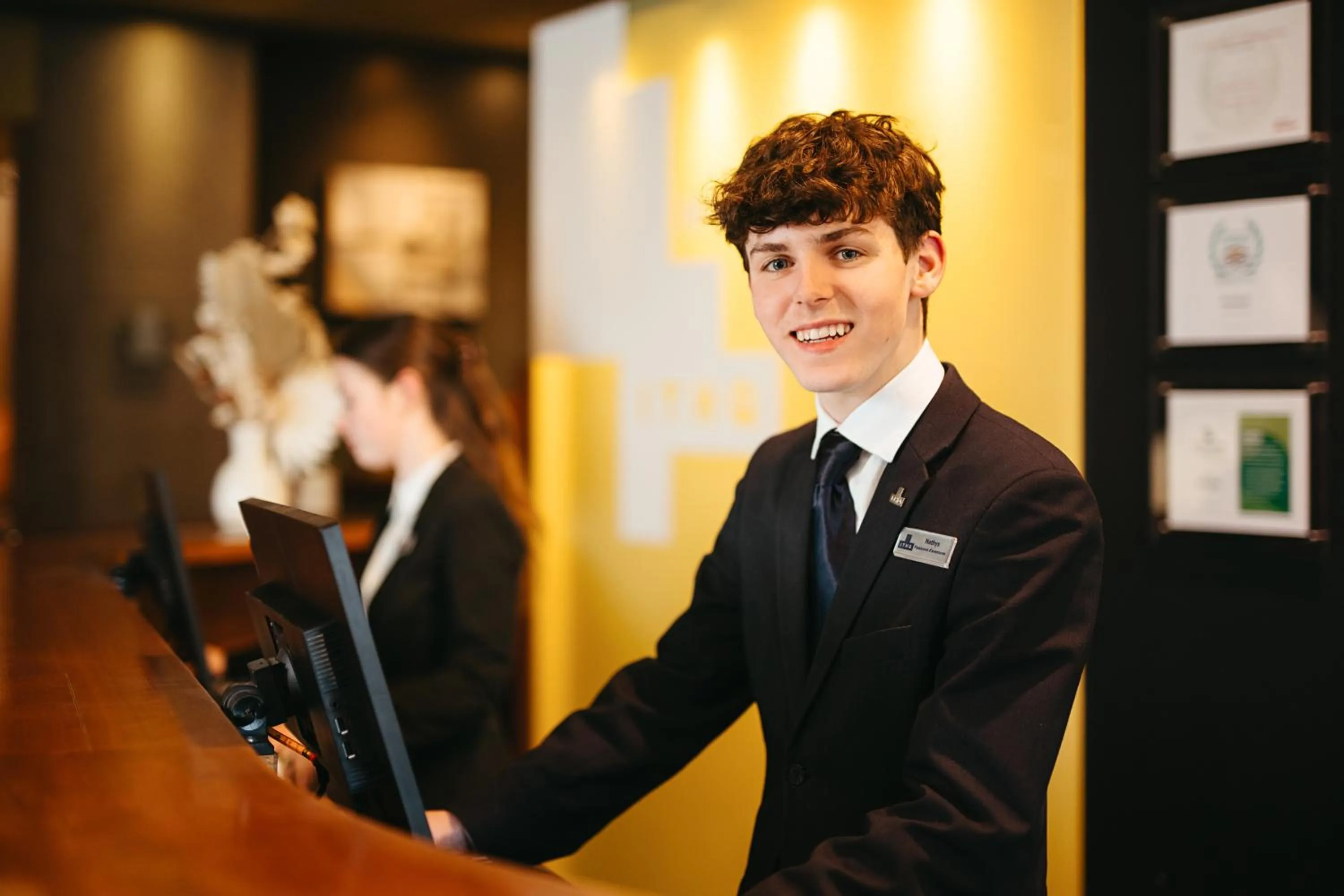 People in Hôtel de l'ITHQ