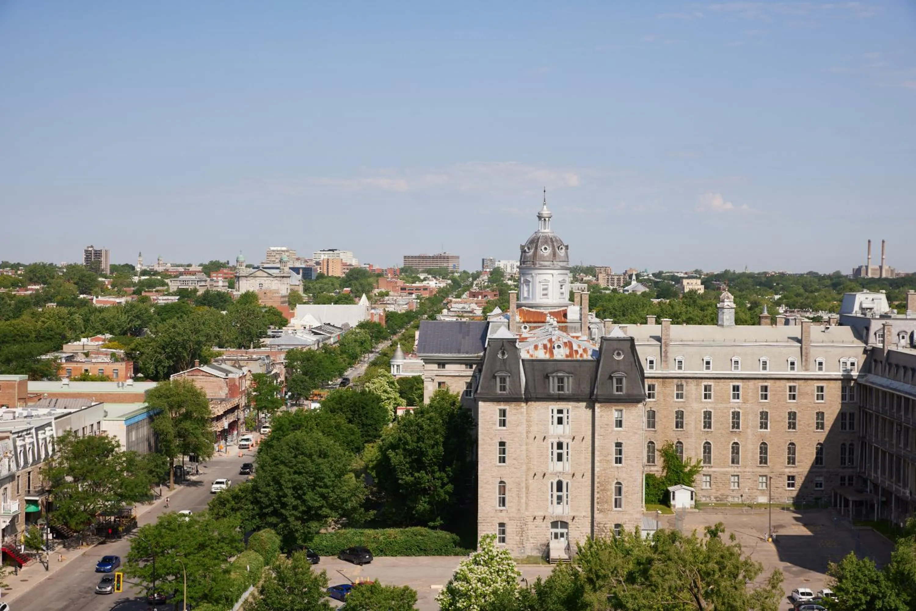 City view in Hôtel de l'ITHQ