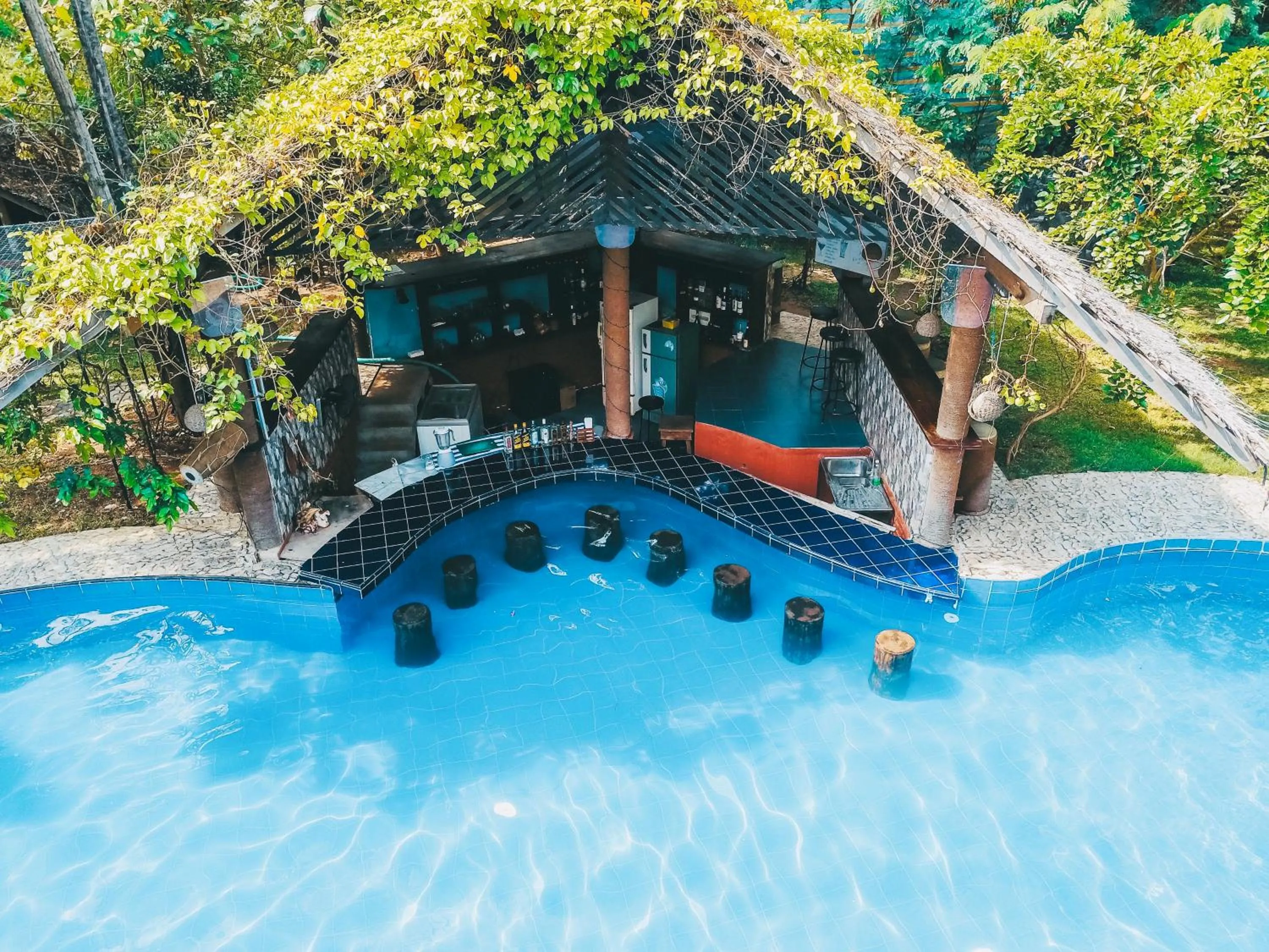 Swimming Pool in Sundaras Resort & Spa Dambulla