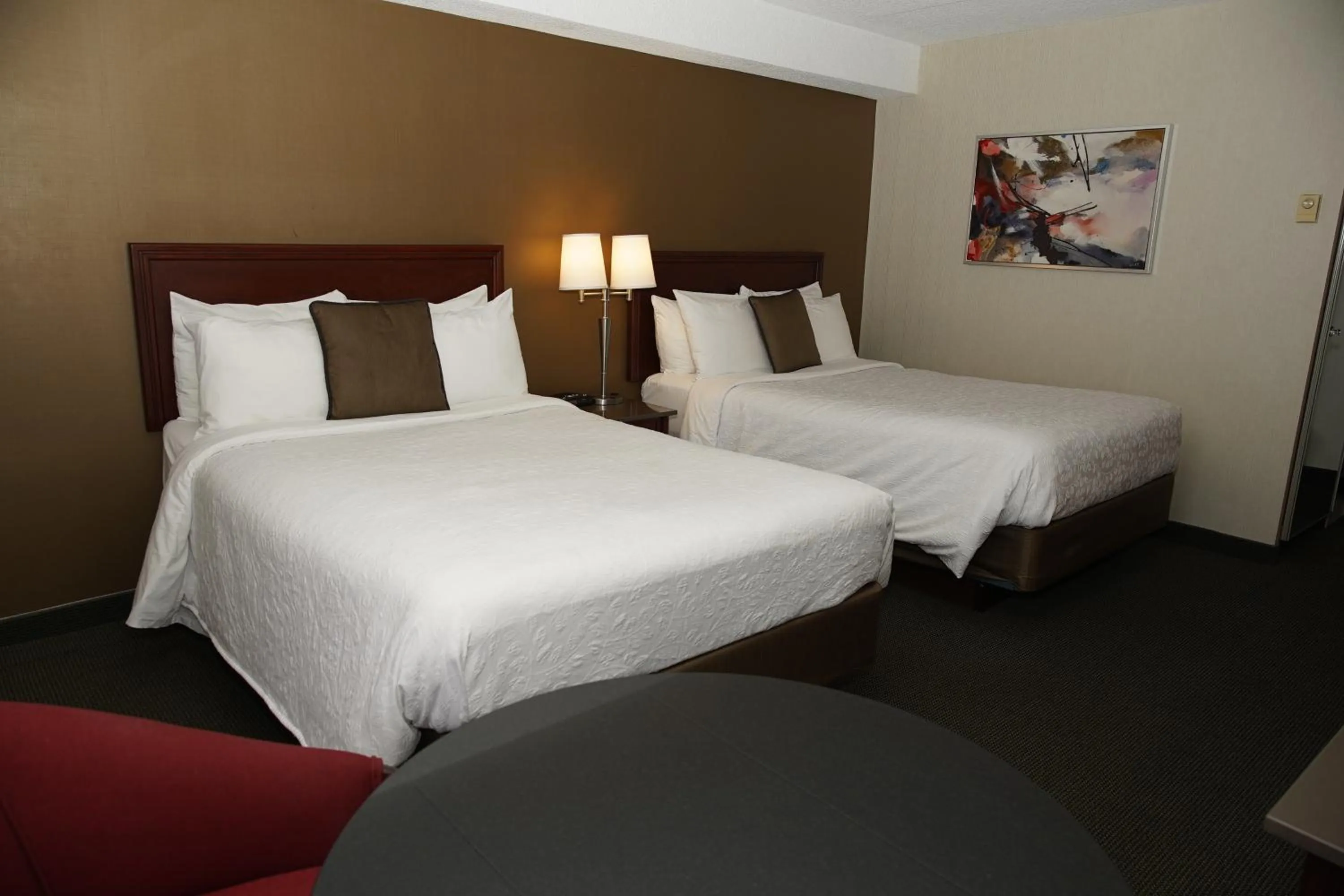 Bed in Hôtel WelcomInns