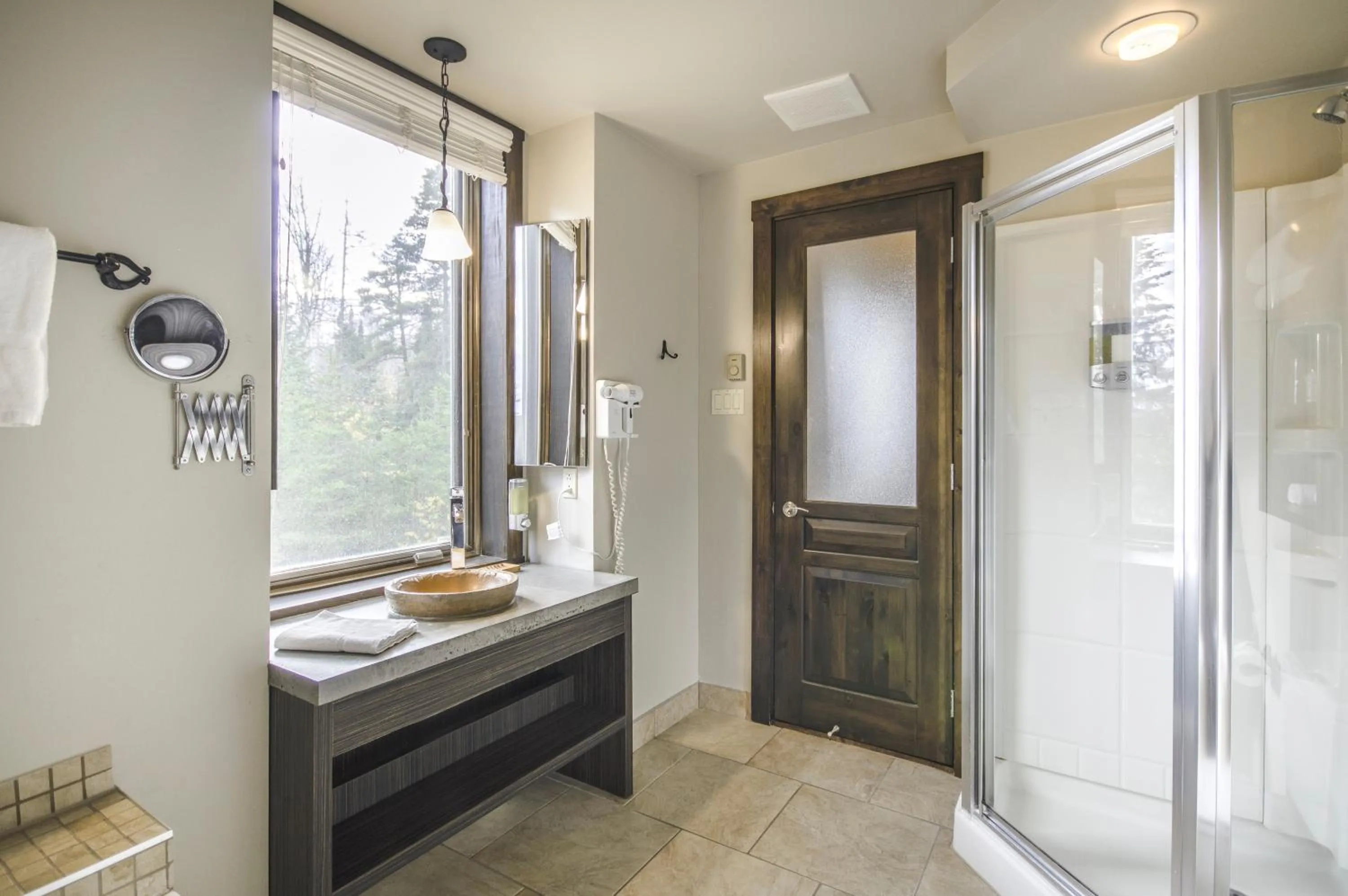 Auberge du Lac Taureau et Condos