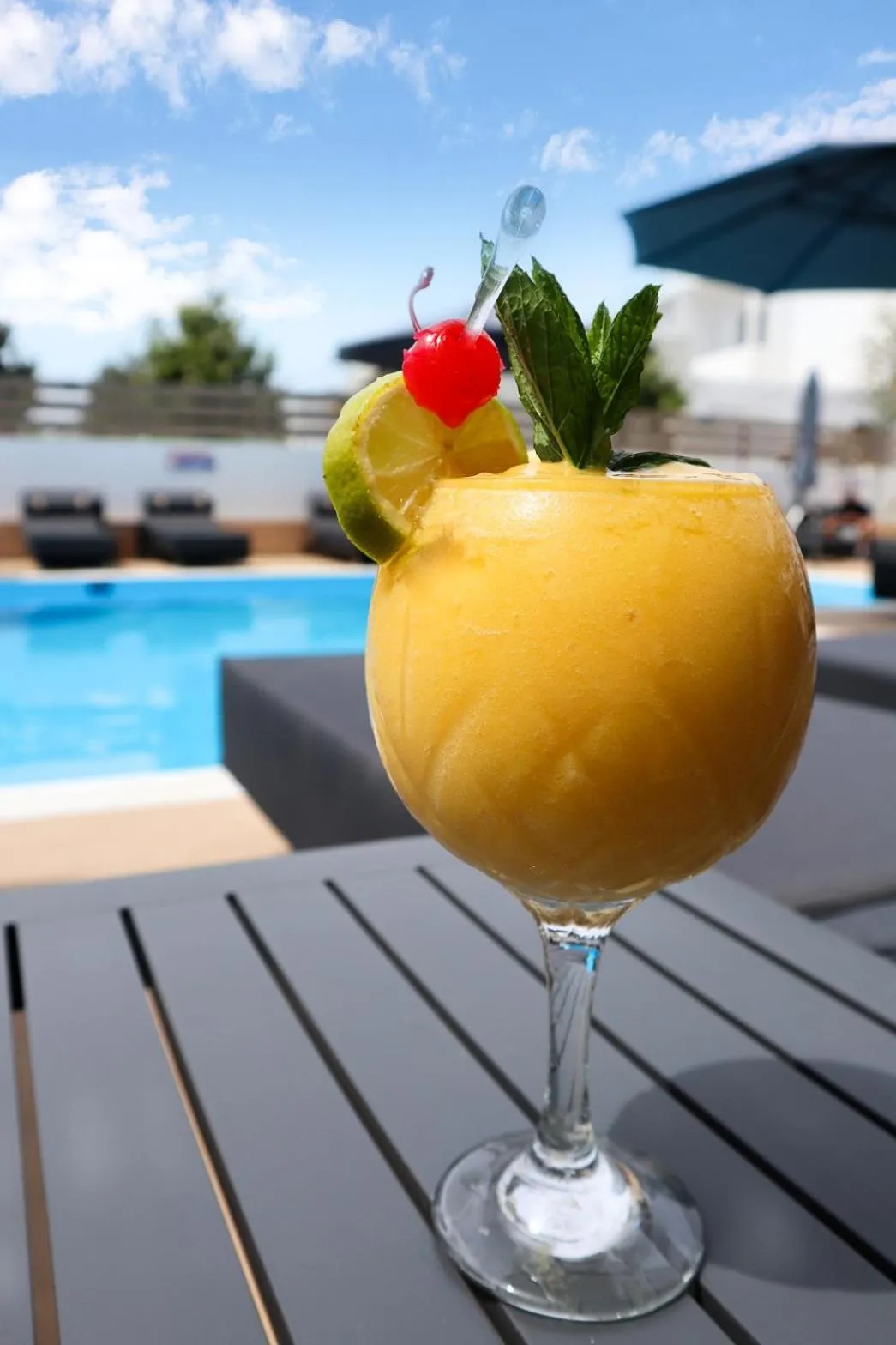 Food and drinks in Penélope Hotel