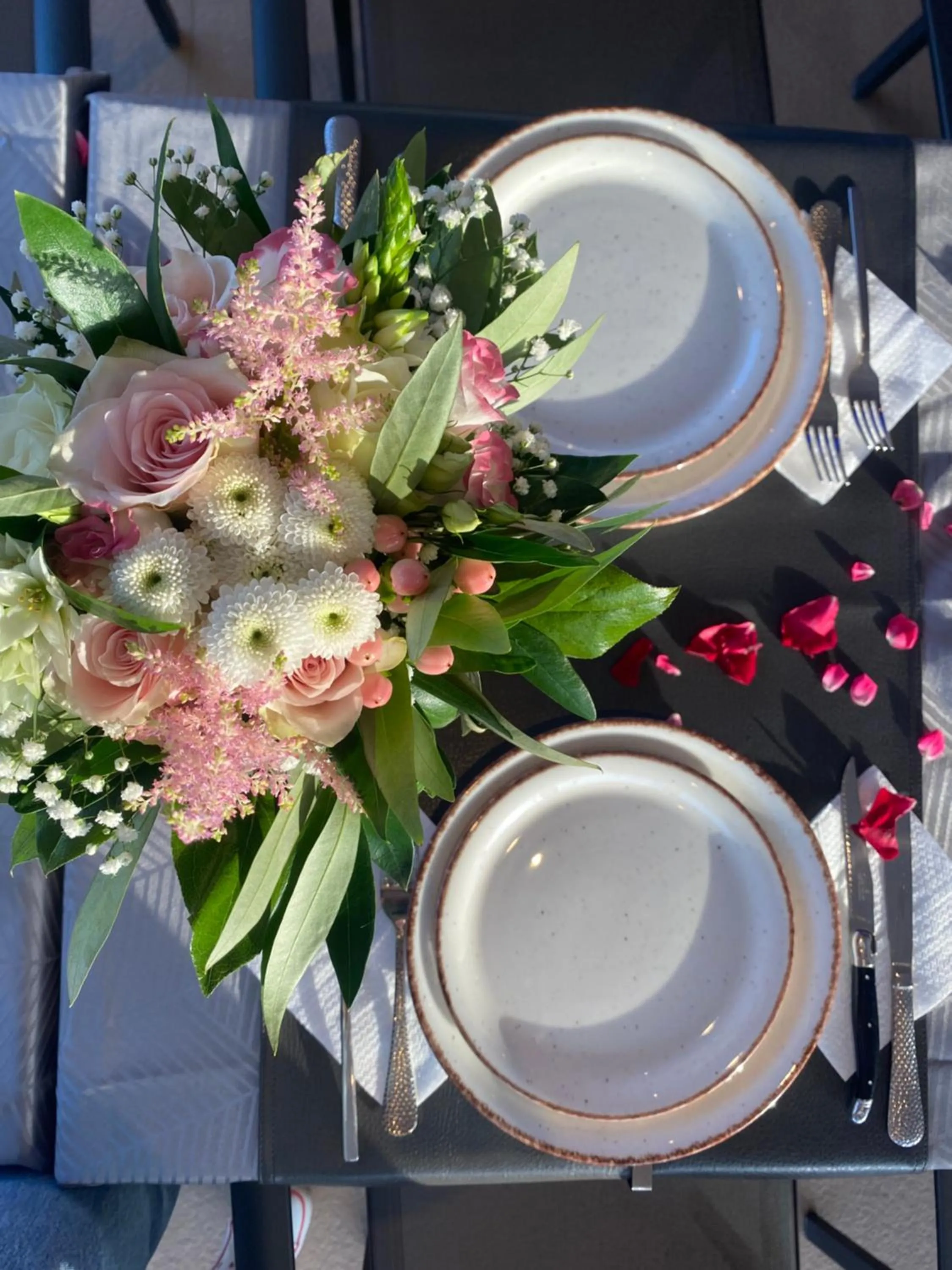 Food and drinks in Penélope Hotel