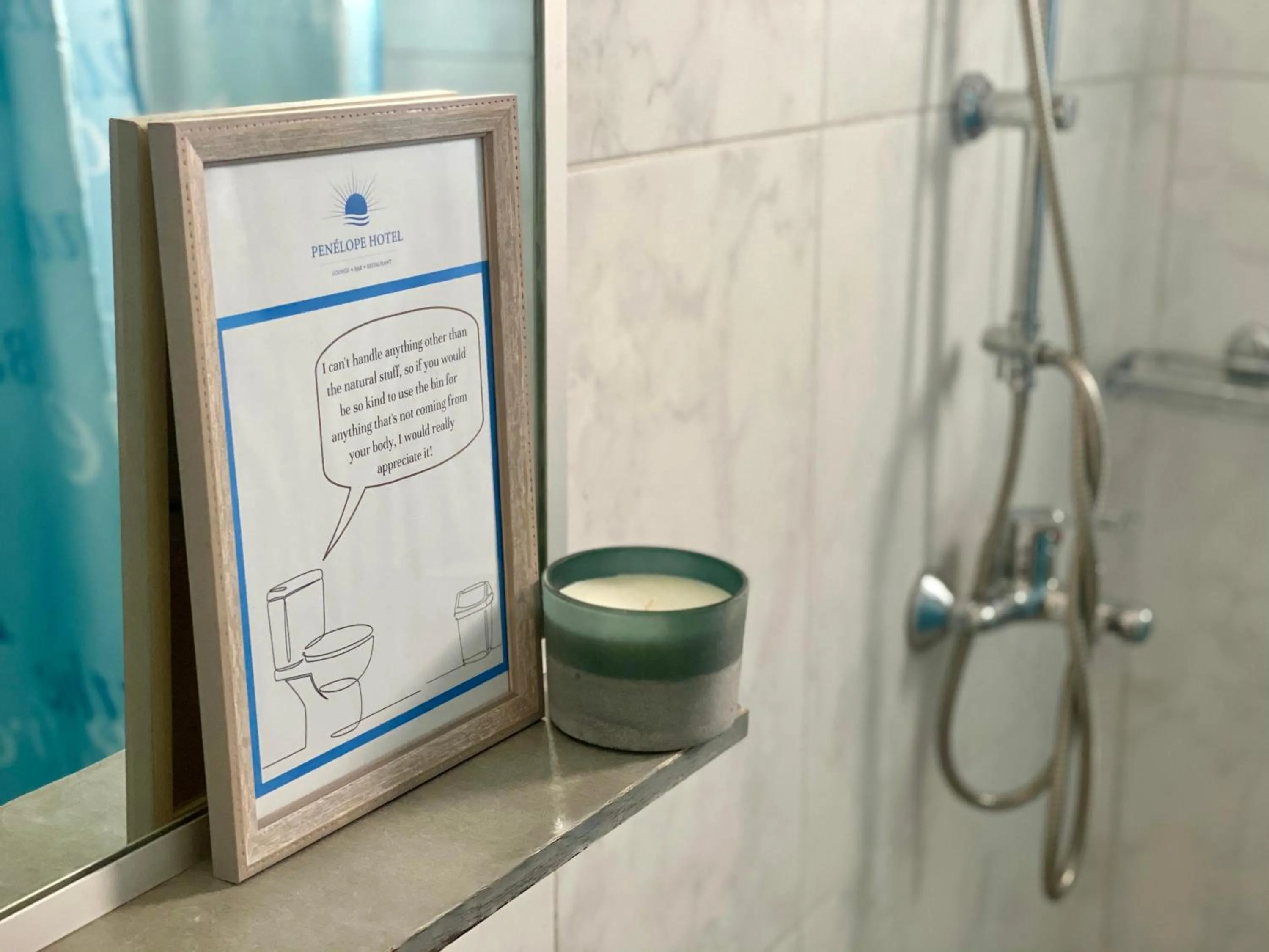 Bathroom in Penélope Hotel