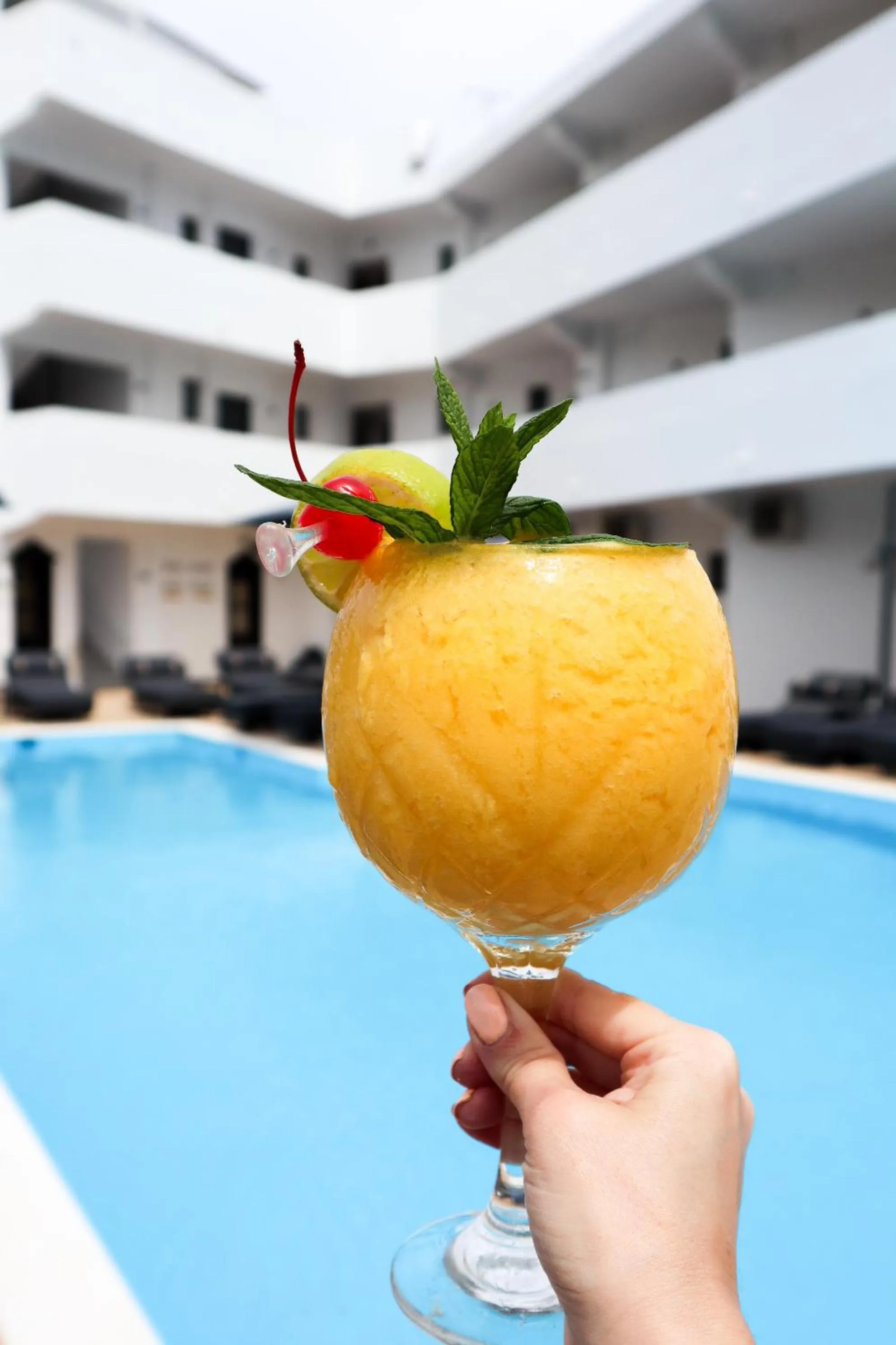 Pool view in Penélope Hotel