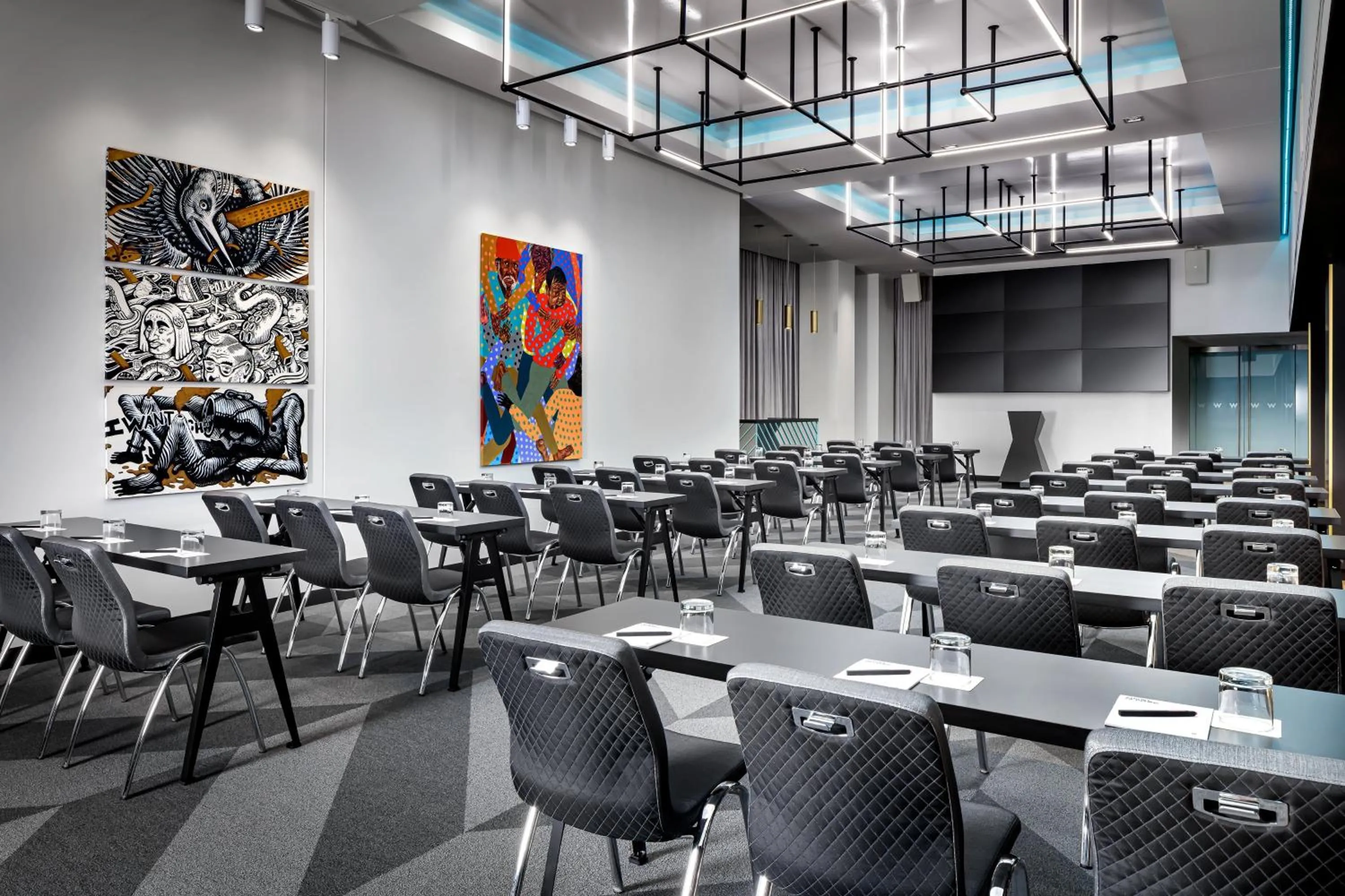 Meeting/conference room in W Montreal