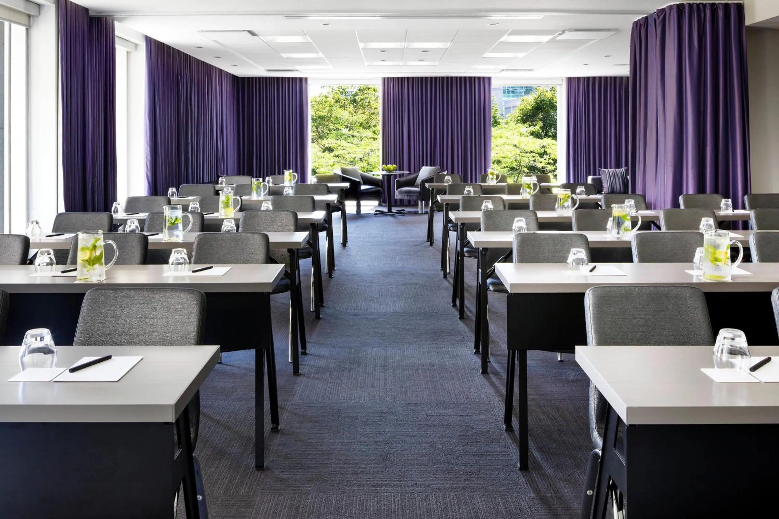 Meeting/conference room in W Montreal