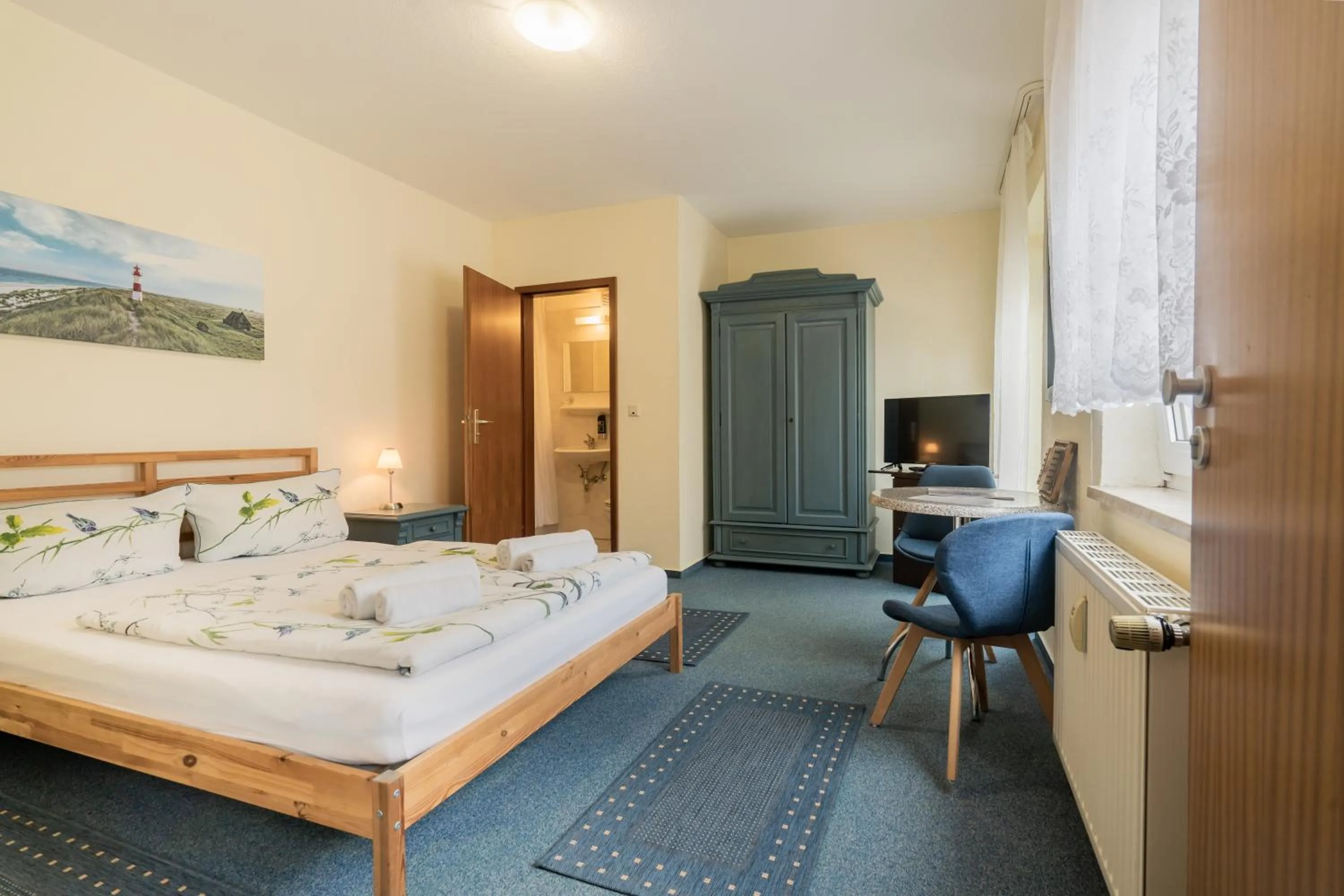 Photo of the whole room in Hotel Dori´s 108