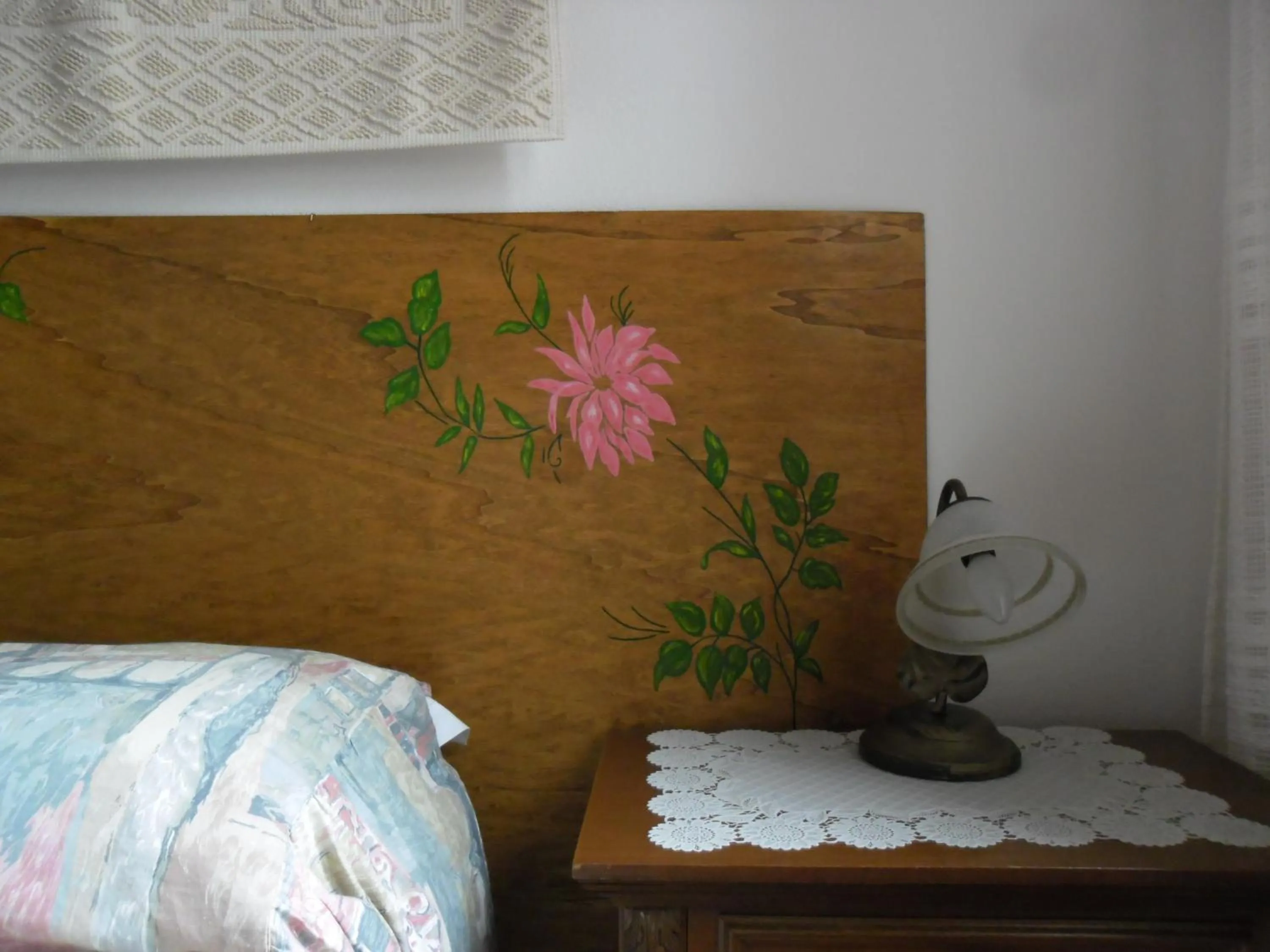 Decorative detail, Bed in Canne Al Vento