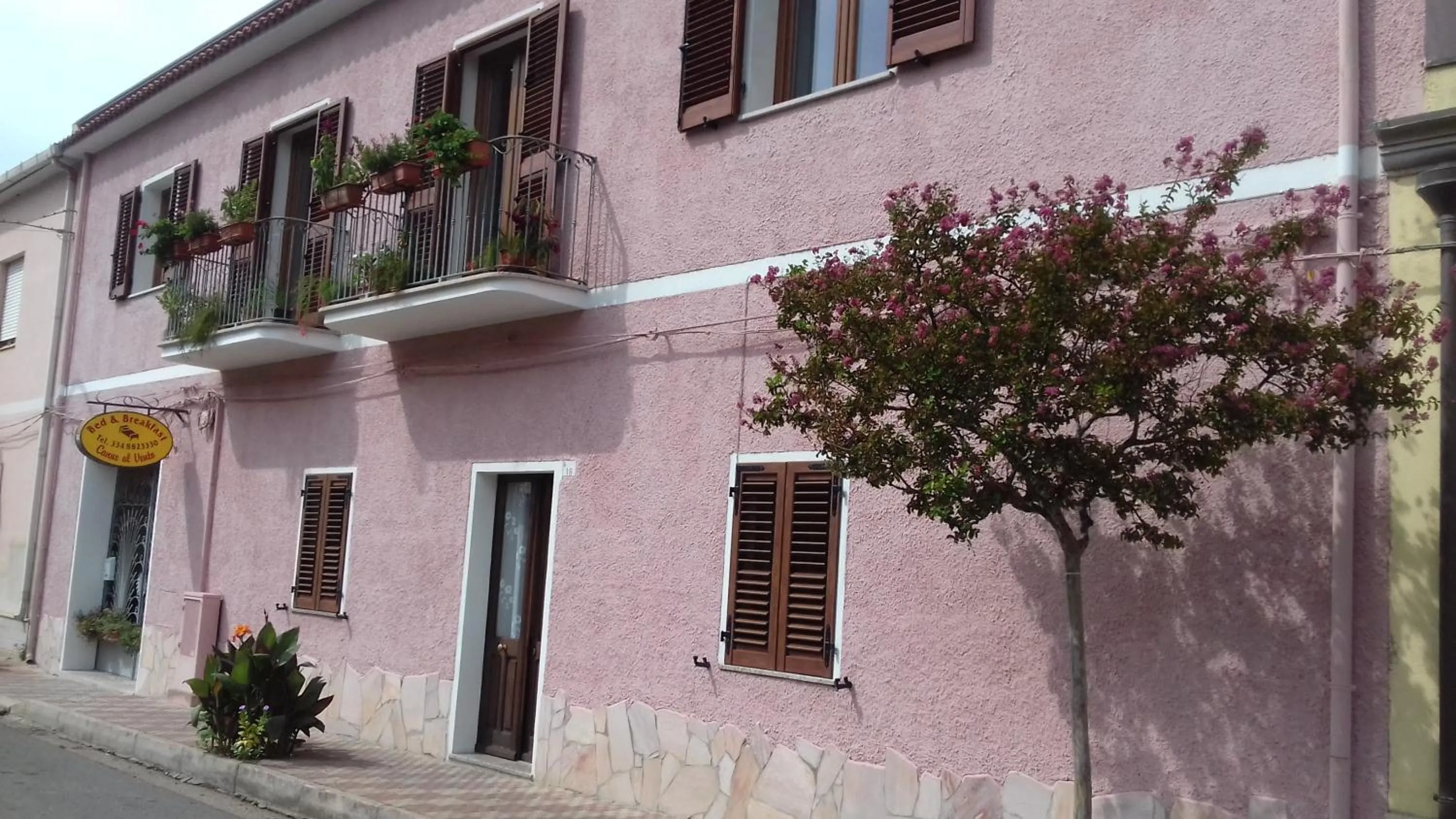 Facade/entrance in Canne Al Vento